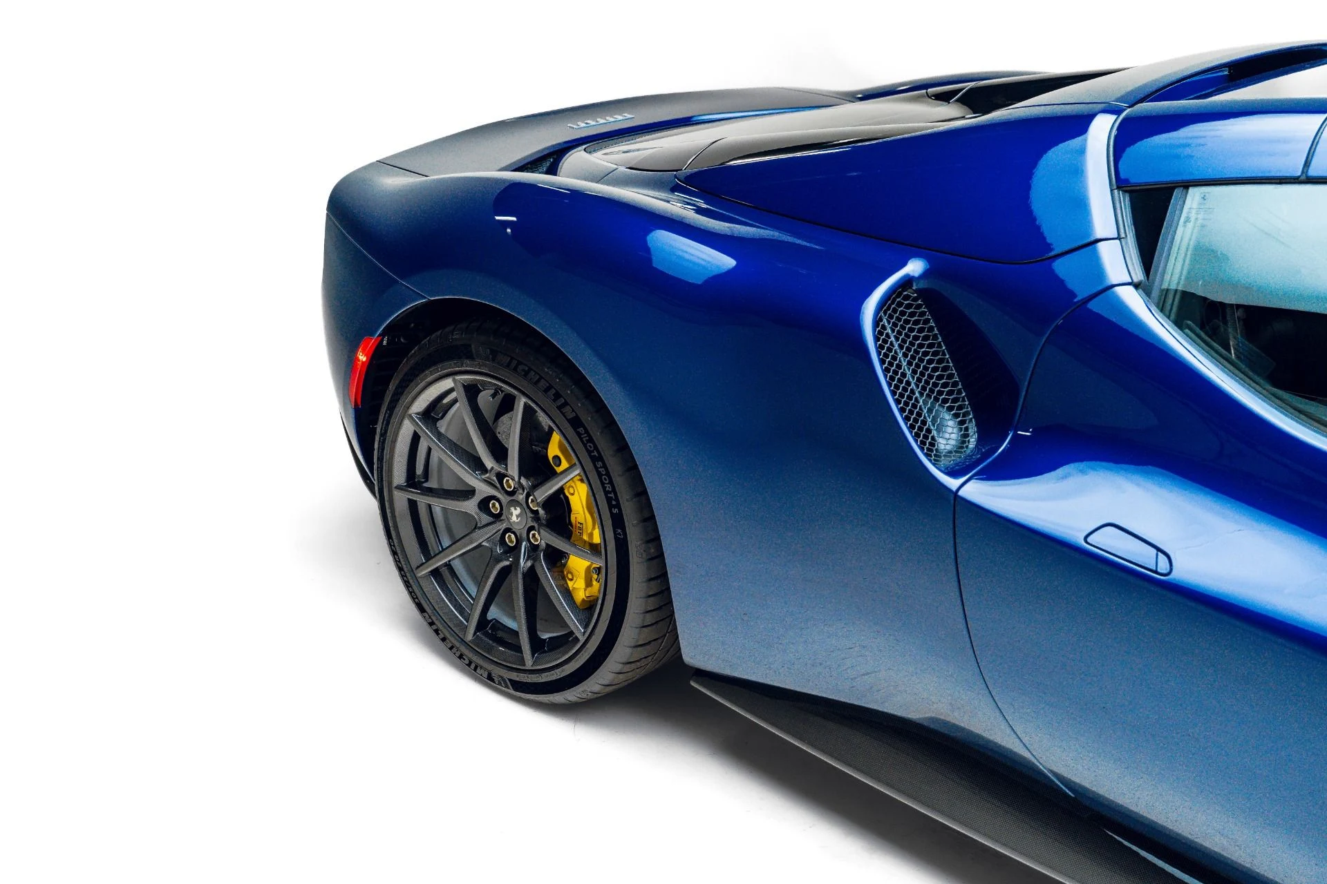 mph023_2519339836_Used_2024_Ferrari_296_GTS_1782242576_af29ed5c21