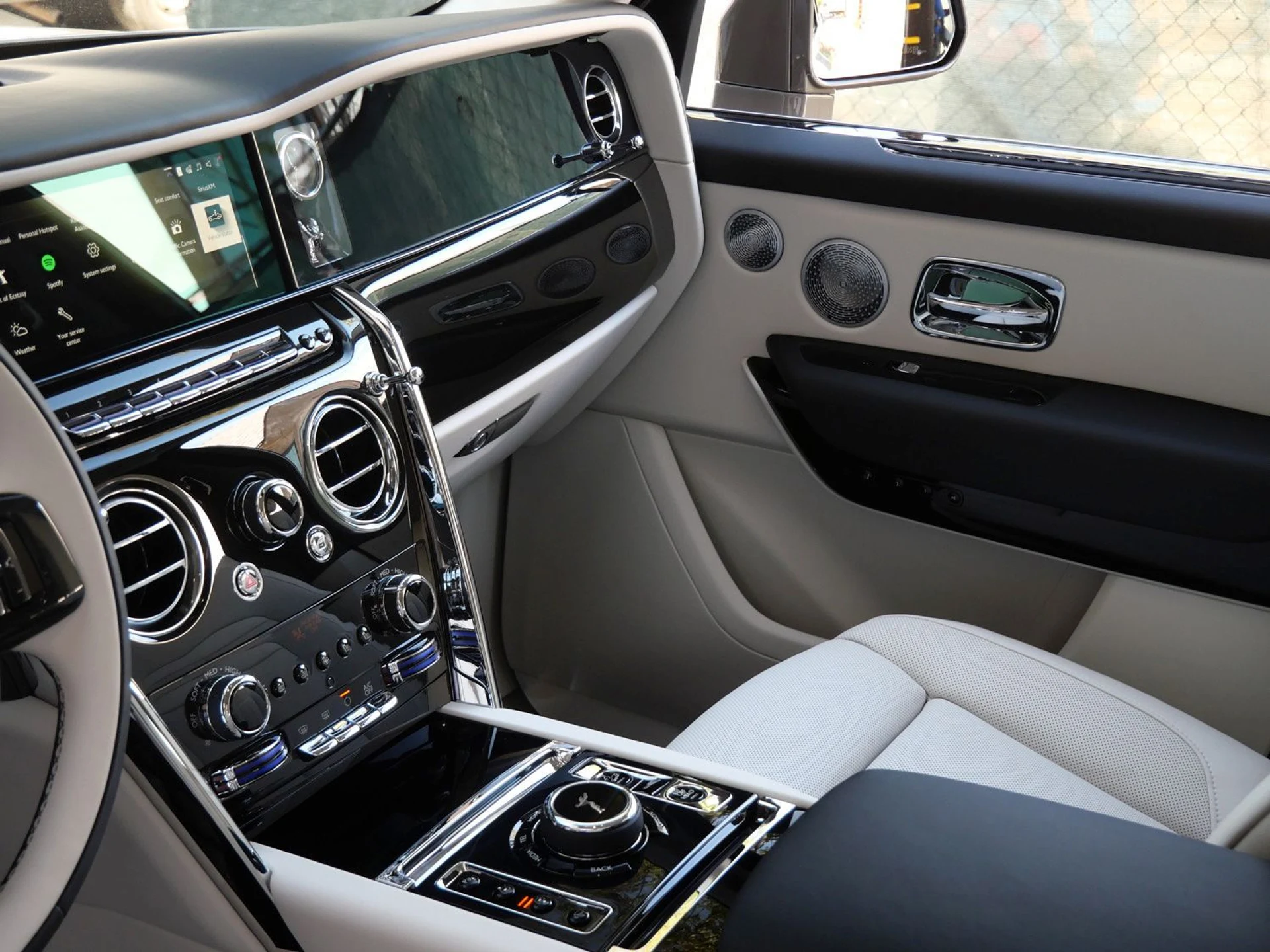 mph023_252263732_ba27b67ac959b60108142cc38654c653x_e3cccdd56e