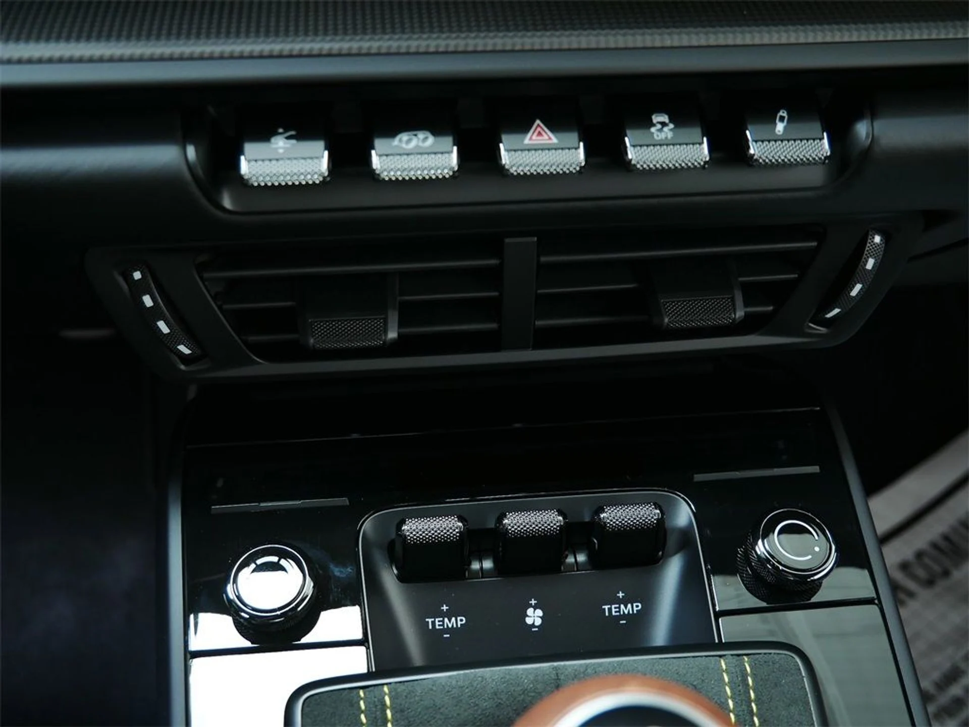 mph023_252426569_7e025390099d8101c1fe0843a03b436d_5f2b93e96e