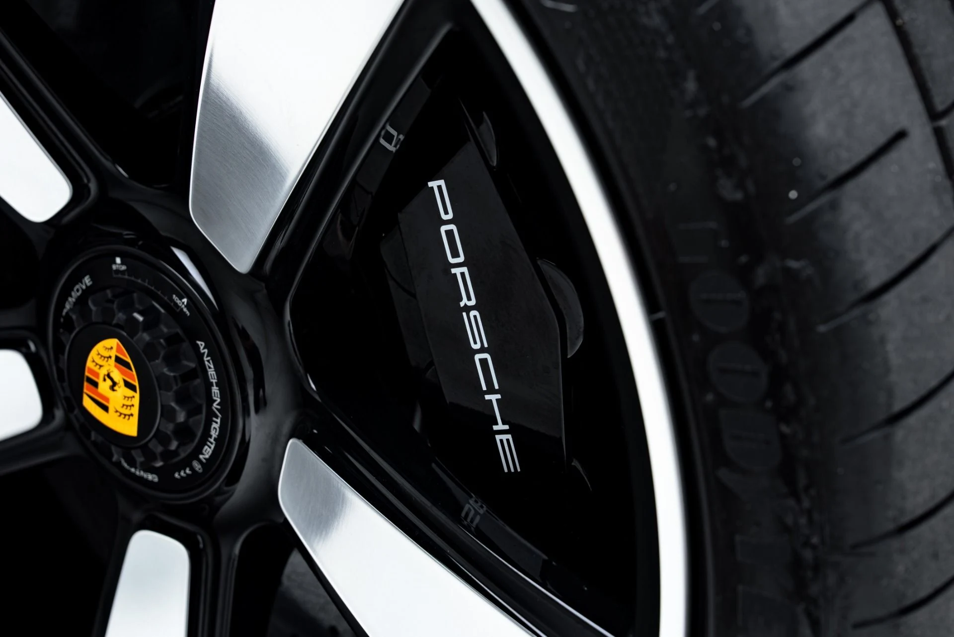 mph023_25268180_Used_2023_Porsche_911_Sport_Classic_1776441930_f16cbc0fbd