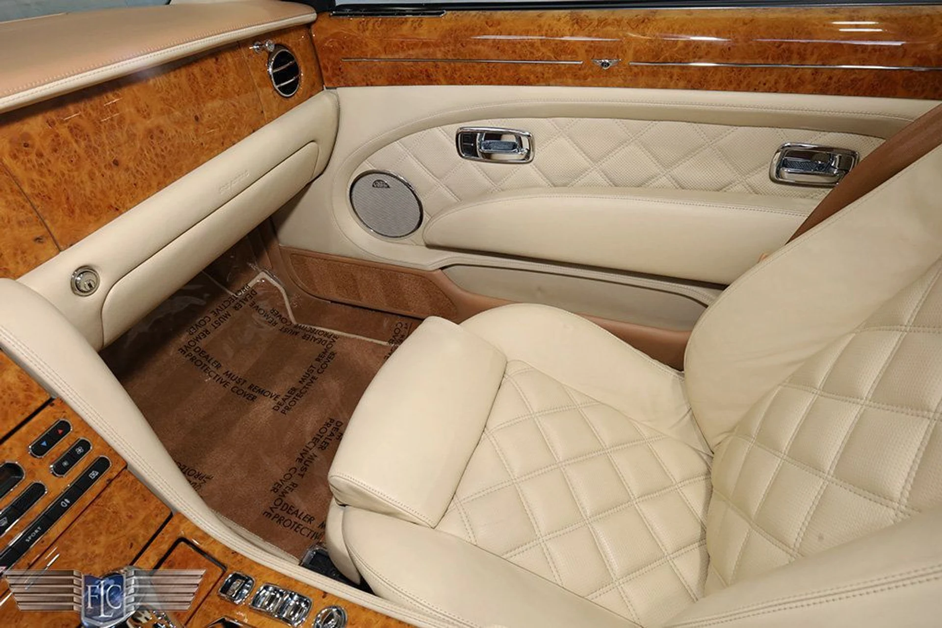 mph023_2533727125_used_2010_bentley_azure_tconvertible_9689_22574902_24_1024_21be983a5d