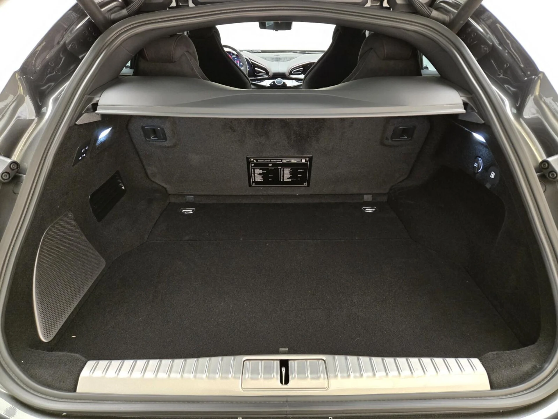 mph023_2534965847_Used_2026_Ferrari_Purosangue_1769237450_7a2e1c5583