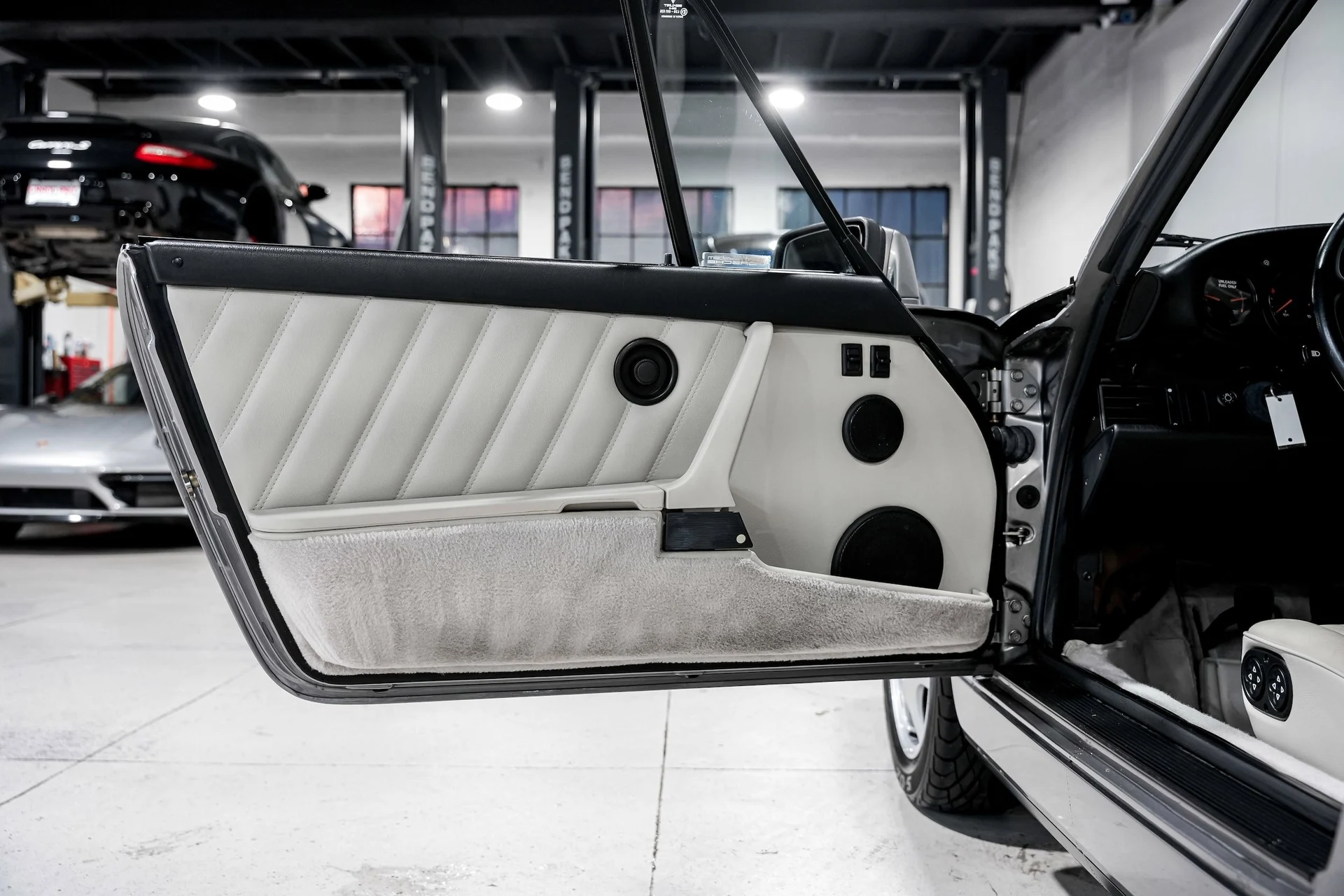 mph023_2536134258_2f44089bdbf18d49088c3dfff633487ax_a333cd65f2