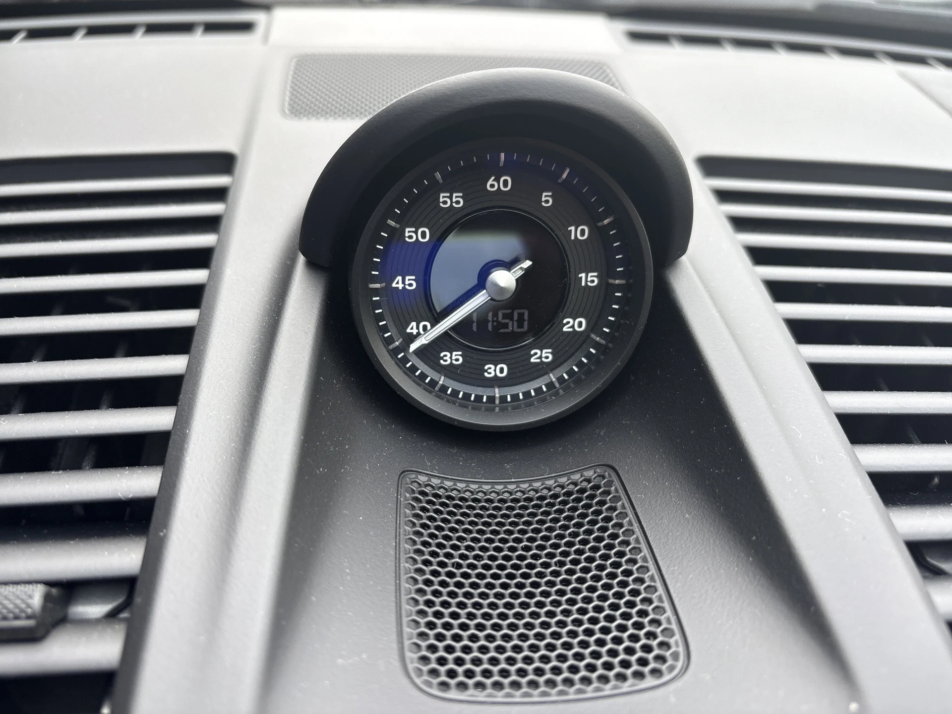 mph023_2543115780_292c7a6c794843e3a1e2631d80d0f2dd_4cb2f53a04