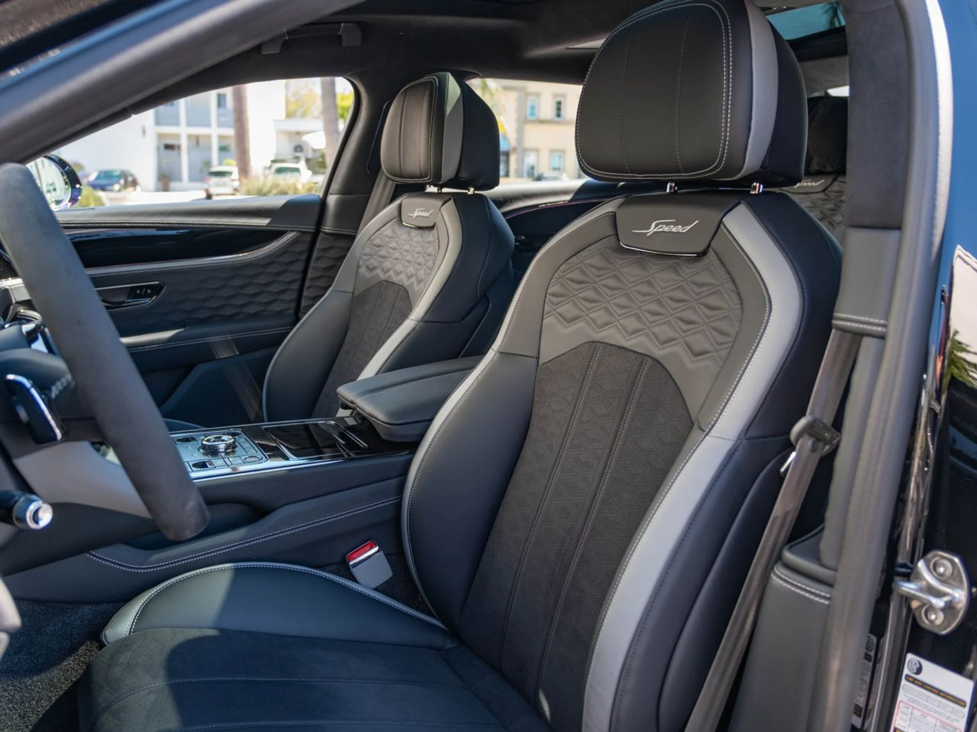 mph023_2546604388_8bed79d24e24f0e46454d9f7c8ed9125x_26247218e4