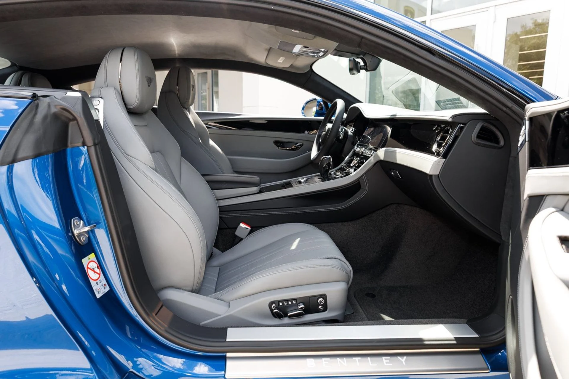 mph023_2546624576_a7a5ebf663ad68d4cada80b9e55420a2x_50b6dc8b4a