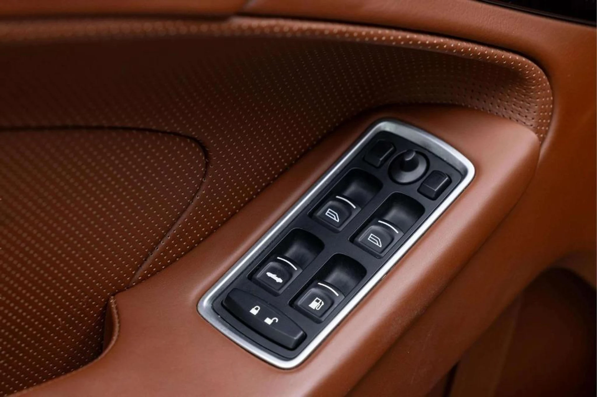 mph023_2551745749_vq_M488_C_Gg_Pp_R_Moyc_Tov_K_Xk_I_Cm_ZI_467229ce9b