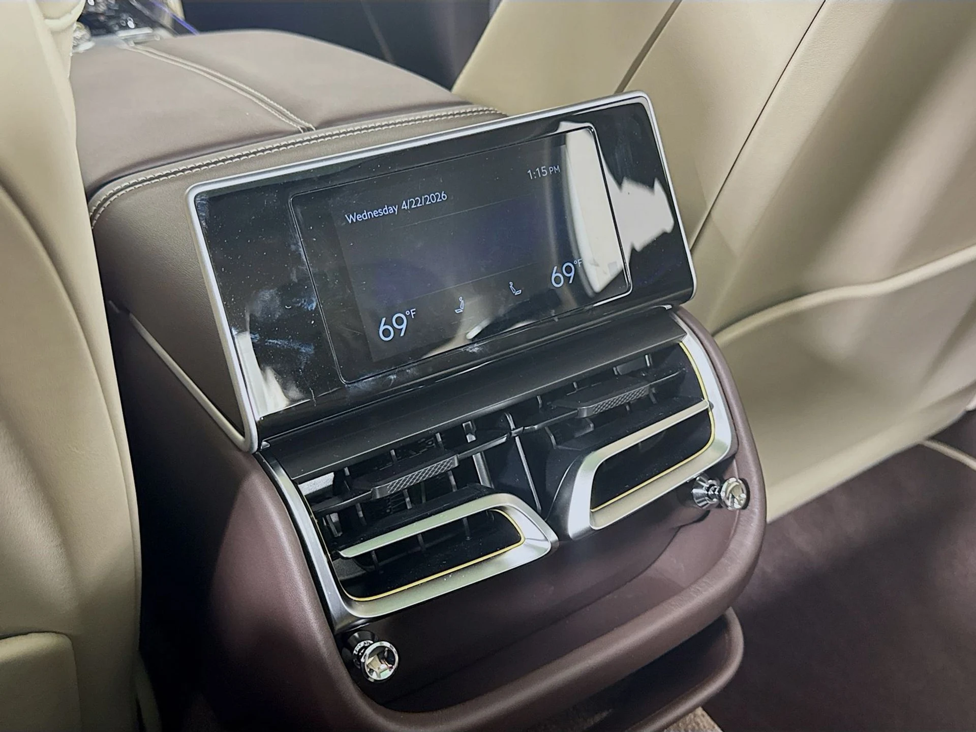 mph023_2554479114_2053b9e3776c85bbb731919f020263d2x_8f202e1bc9