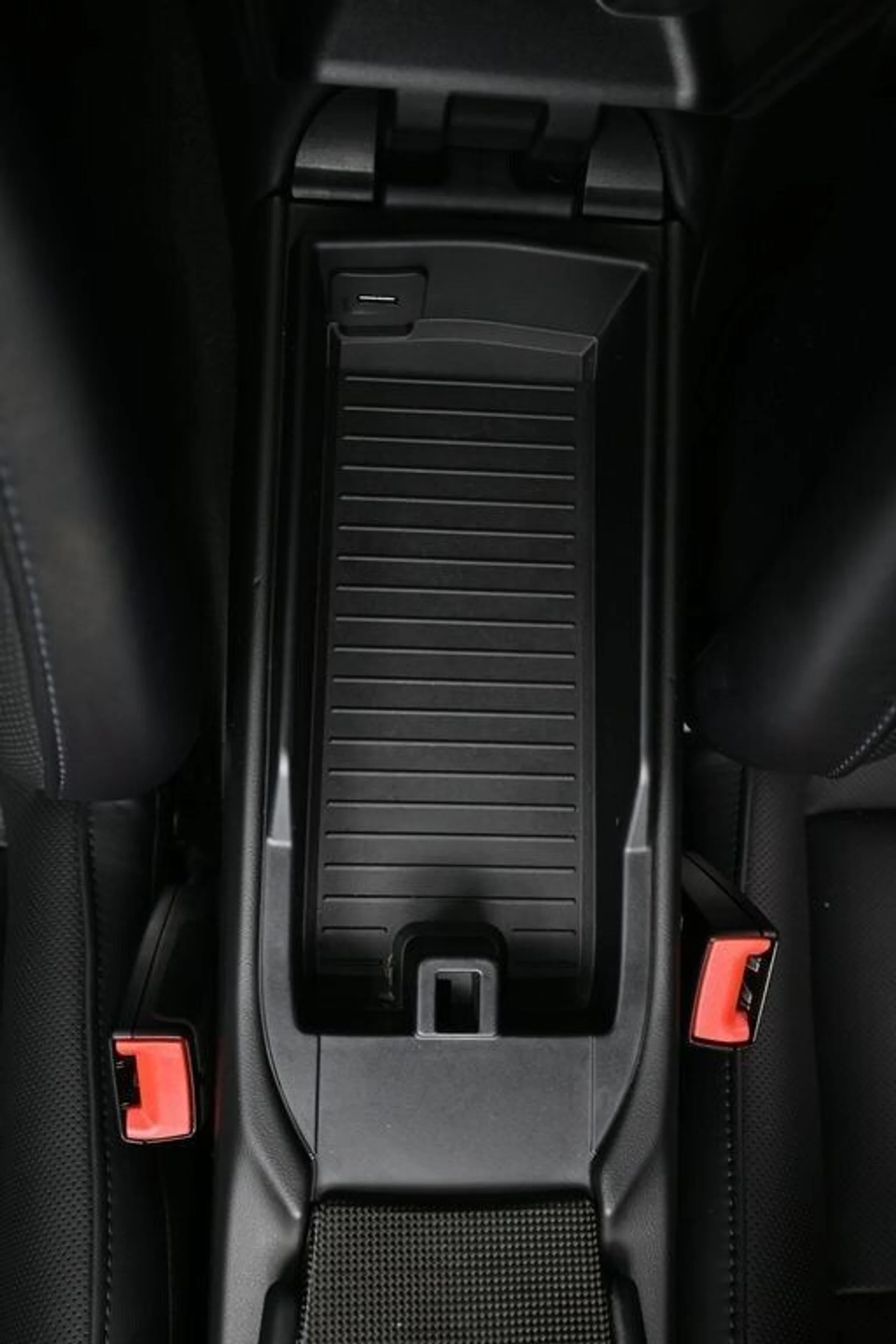 mph023_2555202962_ae35ef1e017d51165b8022cfb6285d53x_4f809e90bf