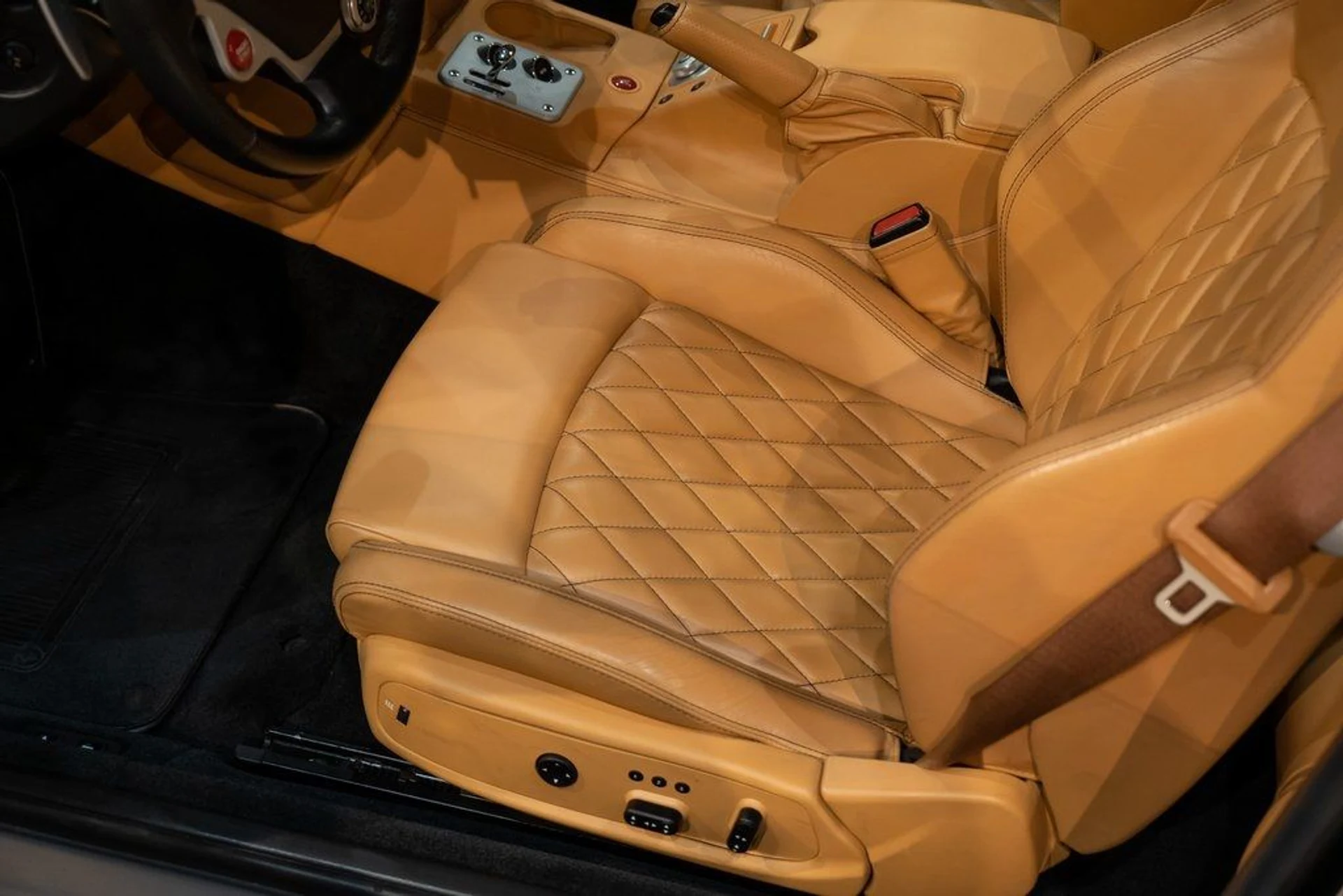 mph023_2555518040_bee05cd97acc40a53c765b1915d6948f_9d5572f75c