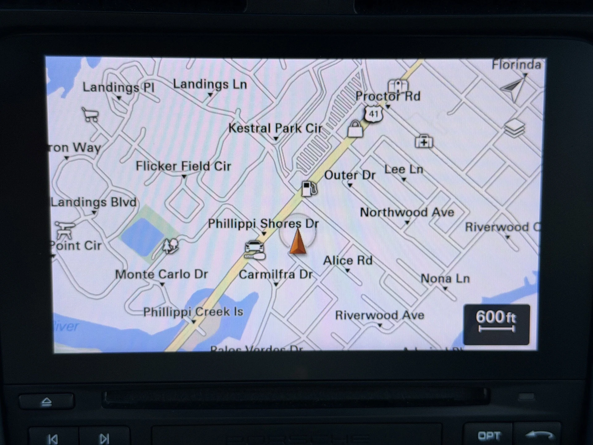 mph023_2556545479_3cb68a28d16e4b827fc63a43fc94437cx_4bdff68273