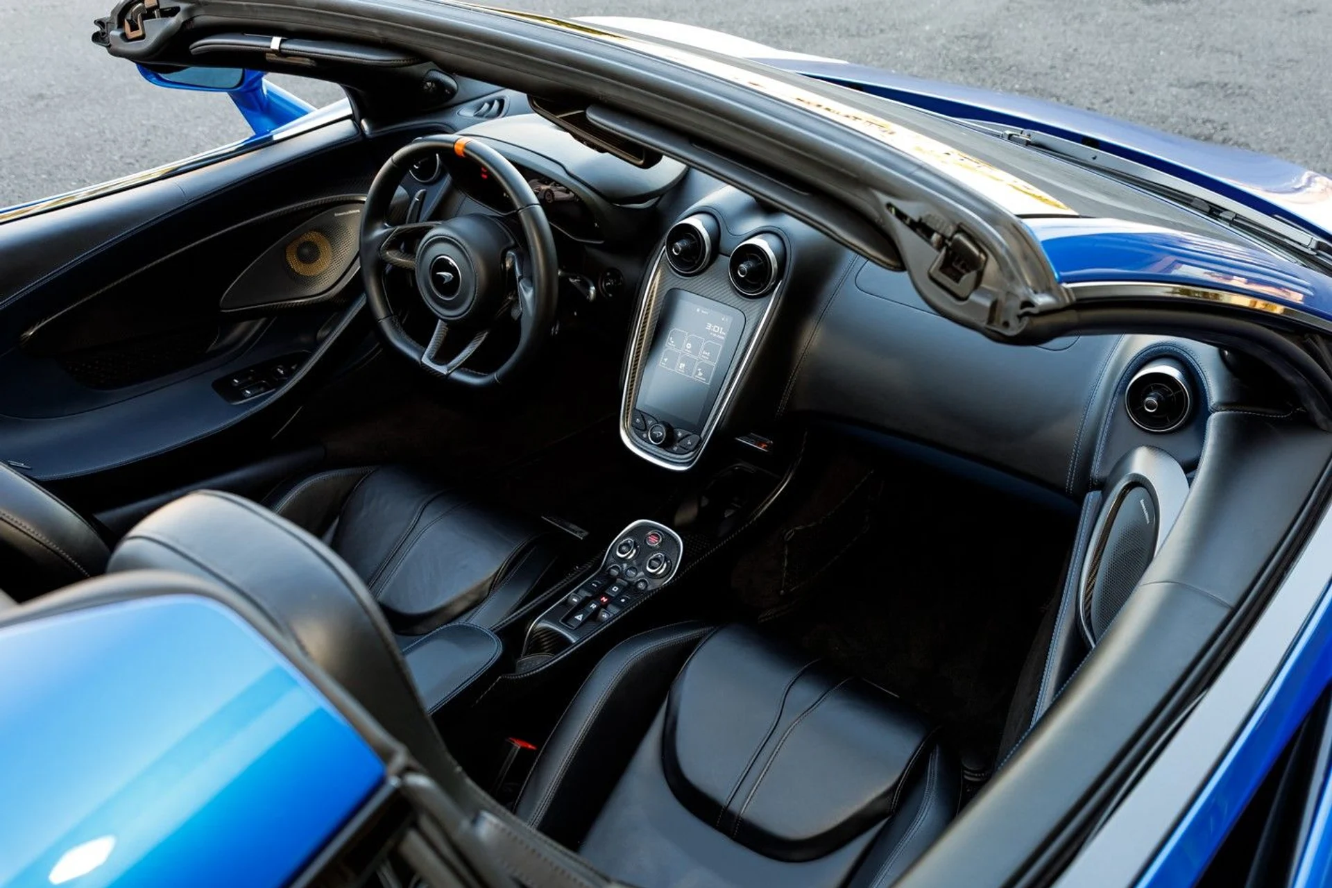 mph023_2557326065_14_p24_l_02705b8bb6