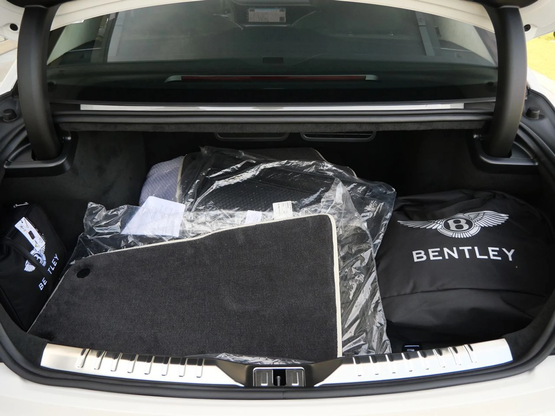 mph023_2565210351_bb35eb2c09f6e09a61acb5002314b8f7x_0aefb4e7b3