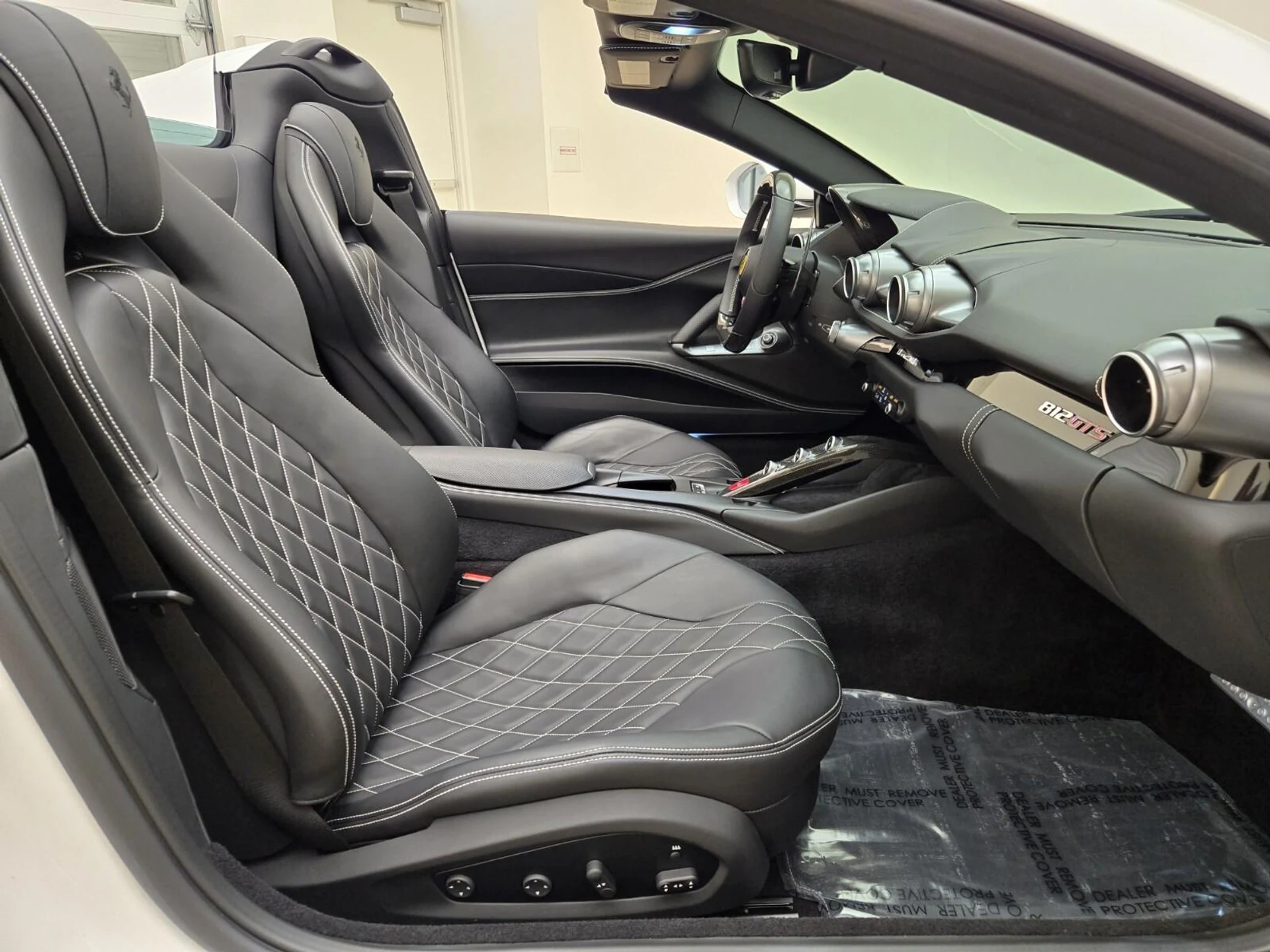 mph023_2565444912_Used_2022_Ferrari_812_GTS_1765263630_1b8760e001