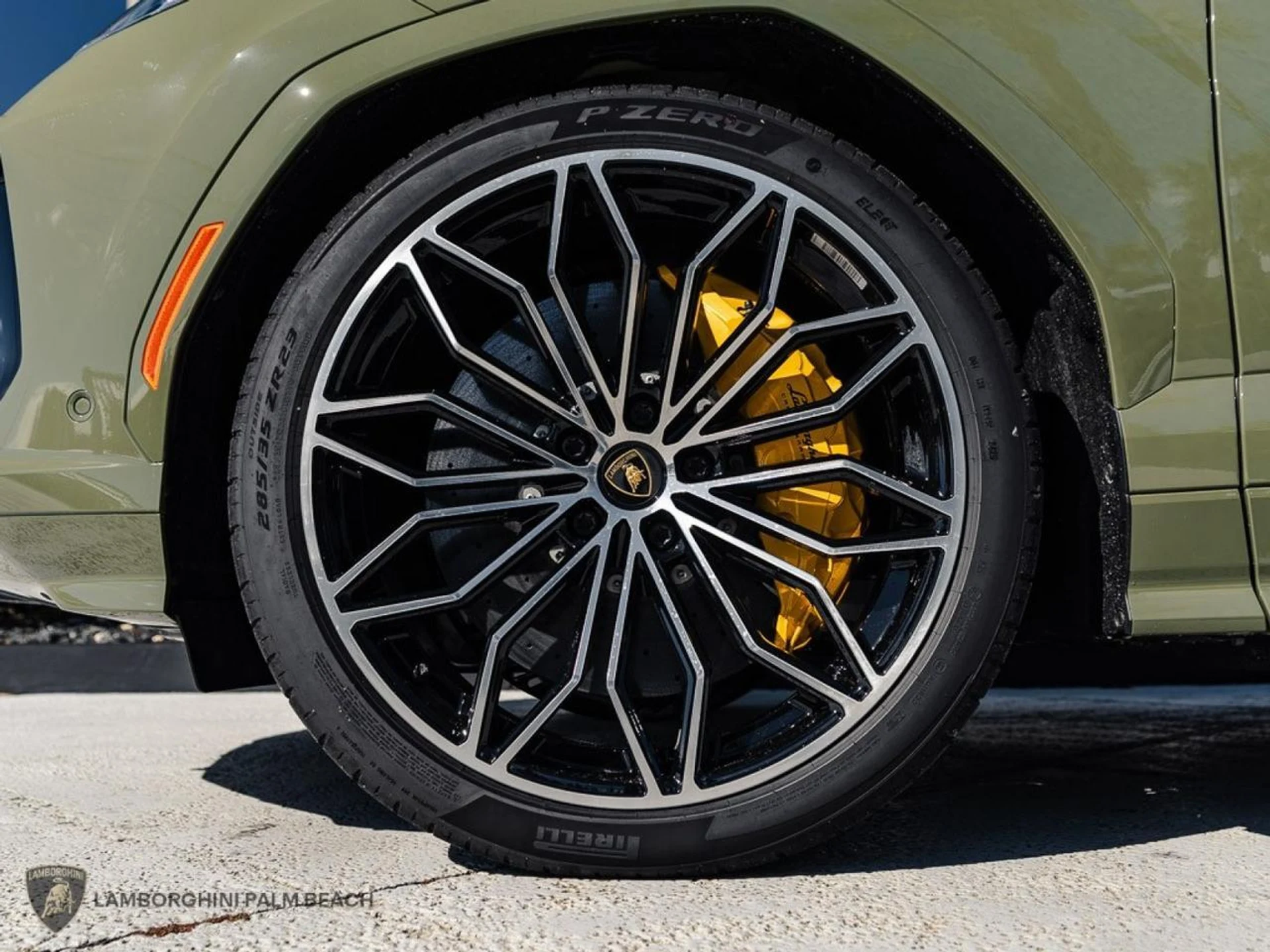 mph023_2569181792_ce03afefcc188a49cb4ca4a7a348d54f_77036eb97e