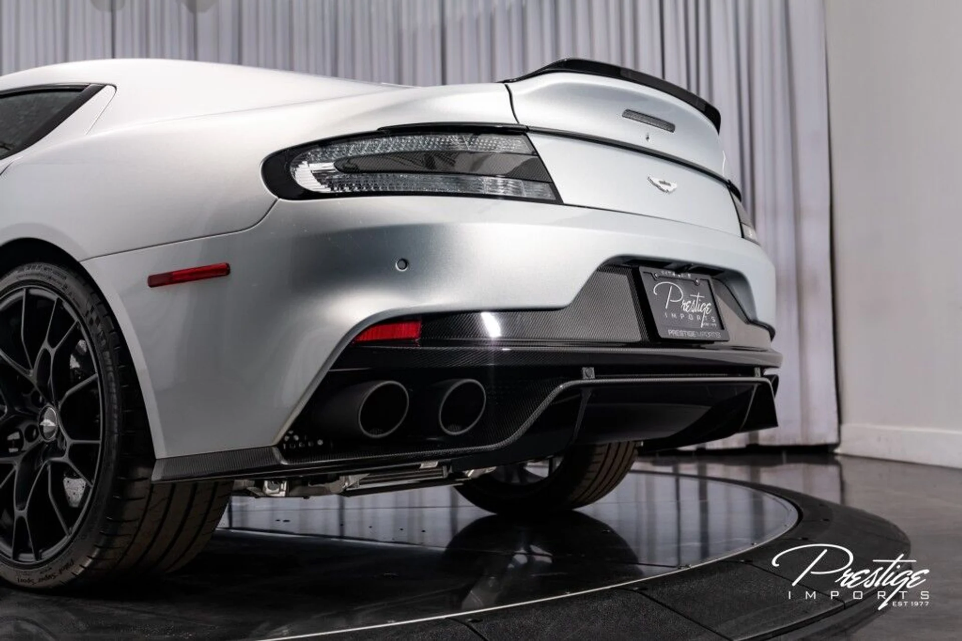 mph023_2569858347_07f214c1583c7d819fe4bb63f53d701d_9f19365b83