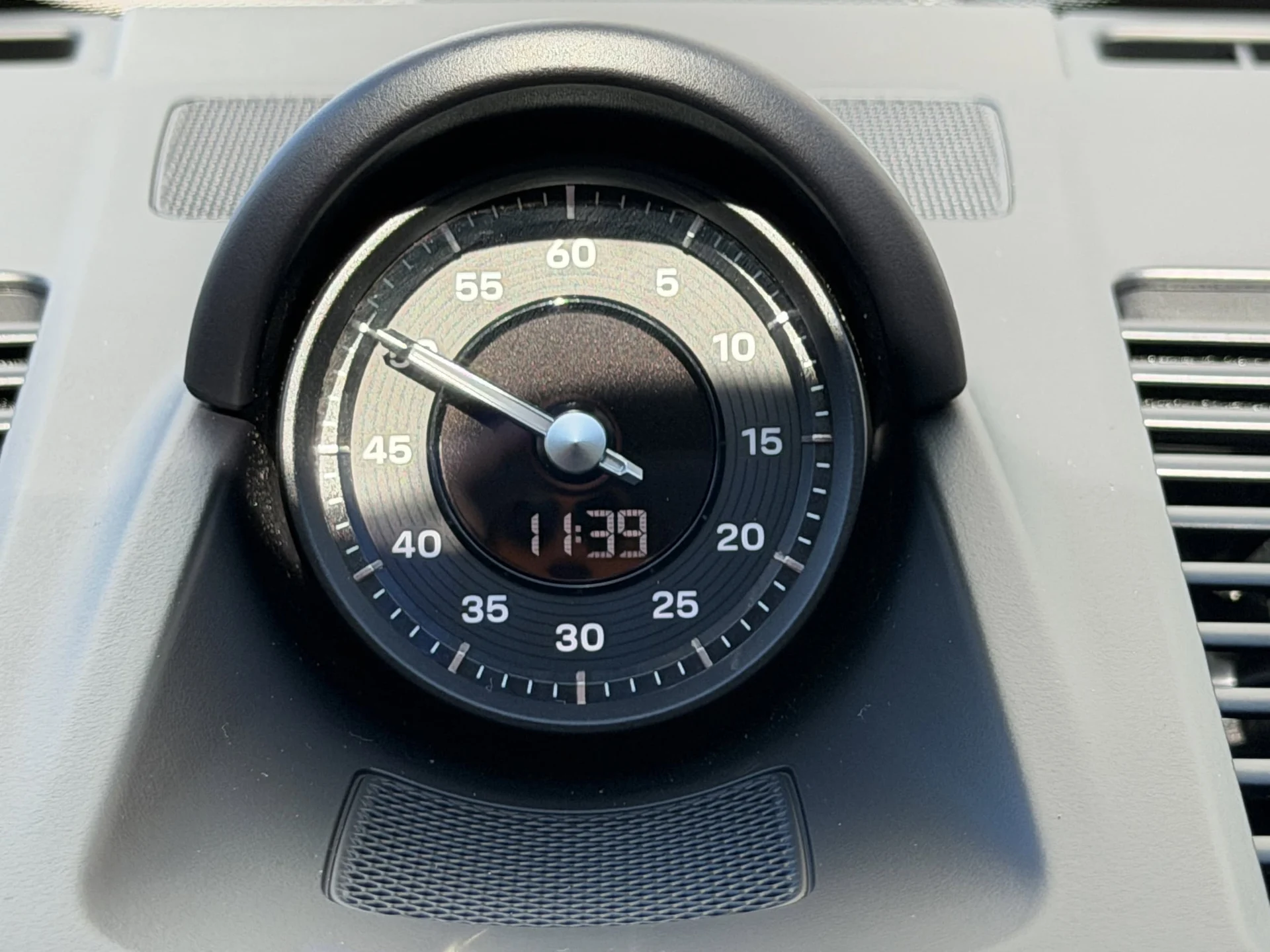 mph023_2571593227_13b81d8d9bc08c25a17876fbede6fb5cx_2050093ffb