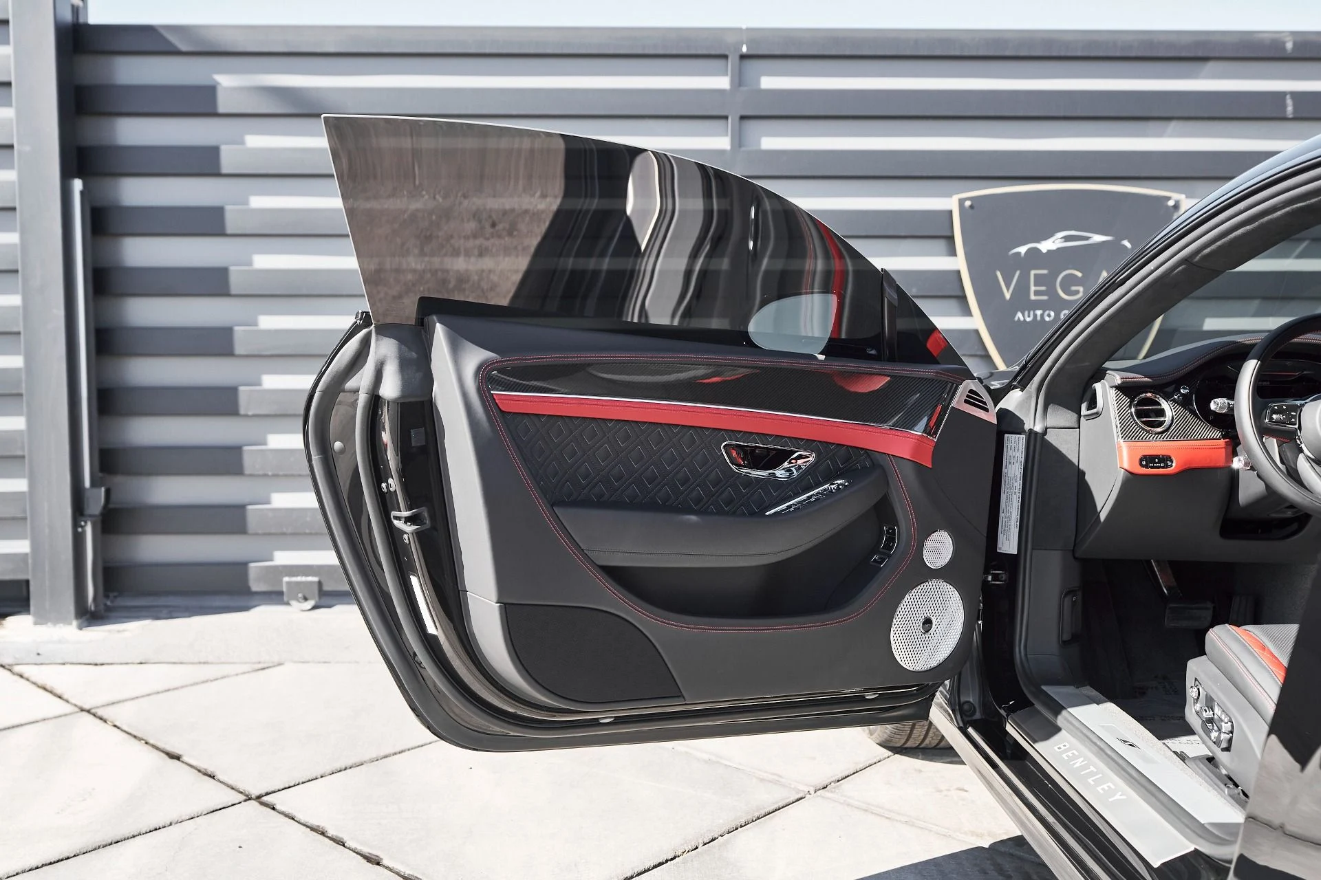 mph023_257702954_Used_2023_Bentley_Continental_GT_V8_S_1763084137_a072f826d1