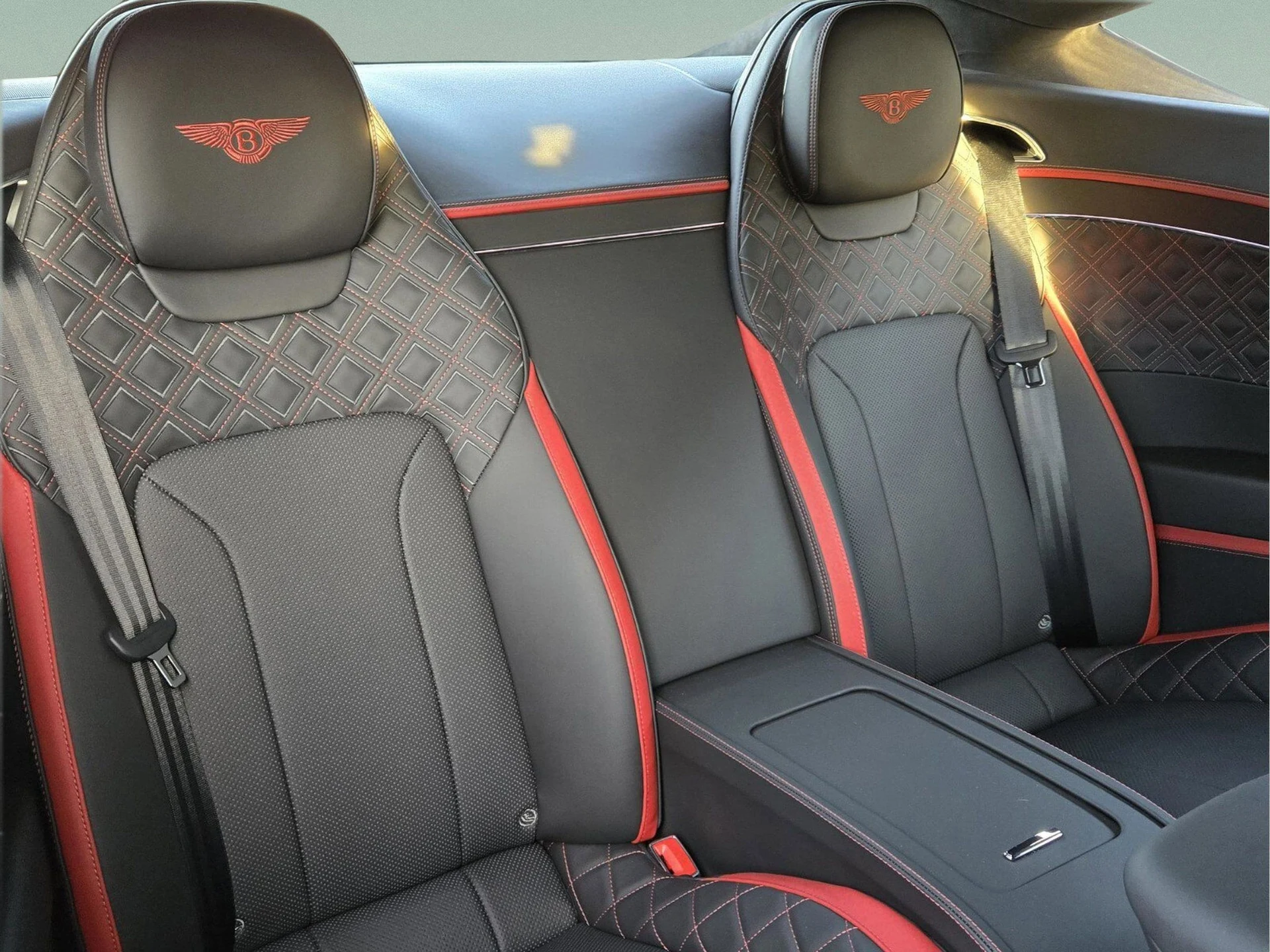 mph023_2577681578_4d716ff72cd00bd8c7025f84e23aad05x_90ab7efe6b