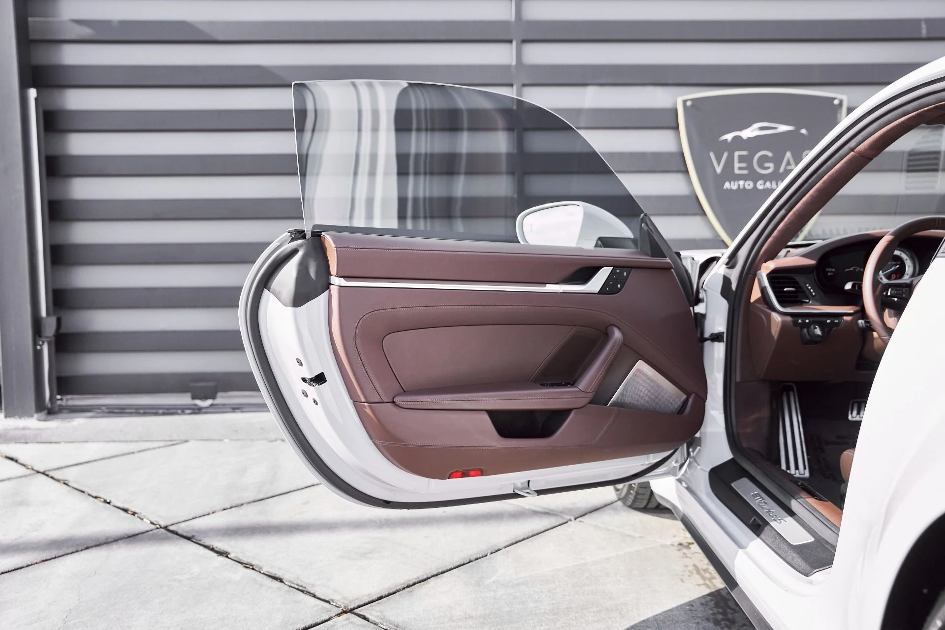 mph023_258588352_Used_2024_Porsche_911_Turbo_S_1767838708_96842aec94