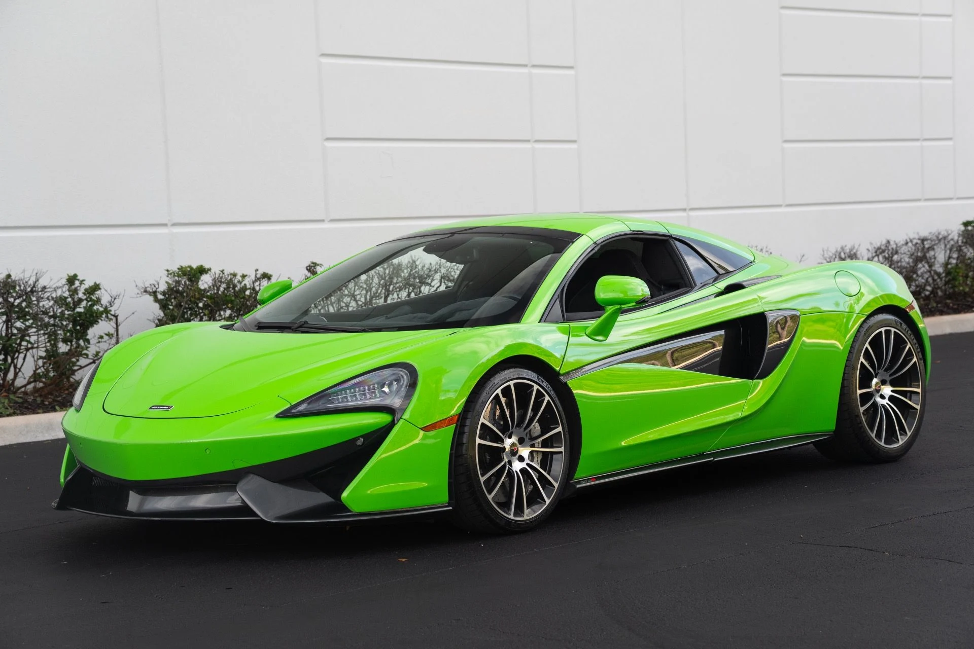 mph023_2589091553_Used_2018_Mc_Laren_570_S_Spider_1773949539_f764f35d6e