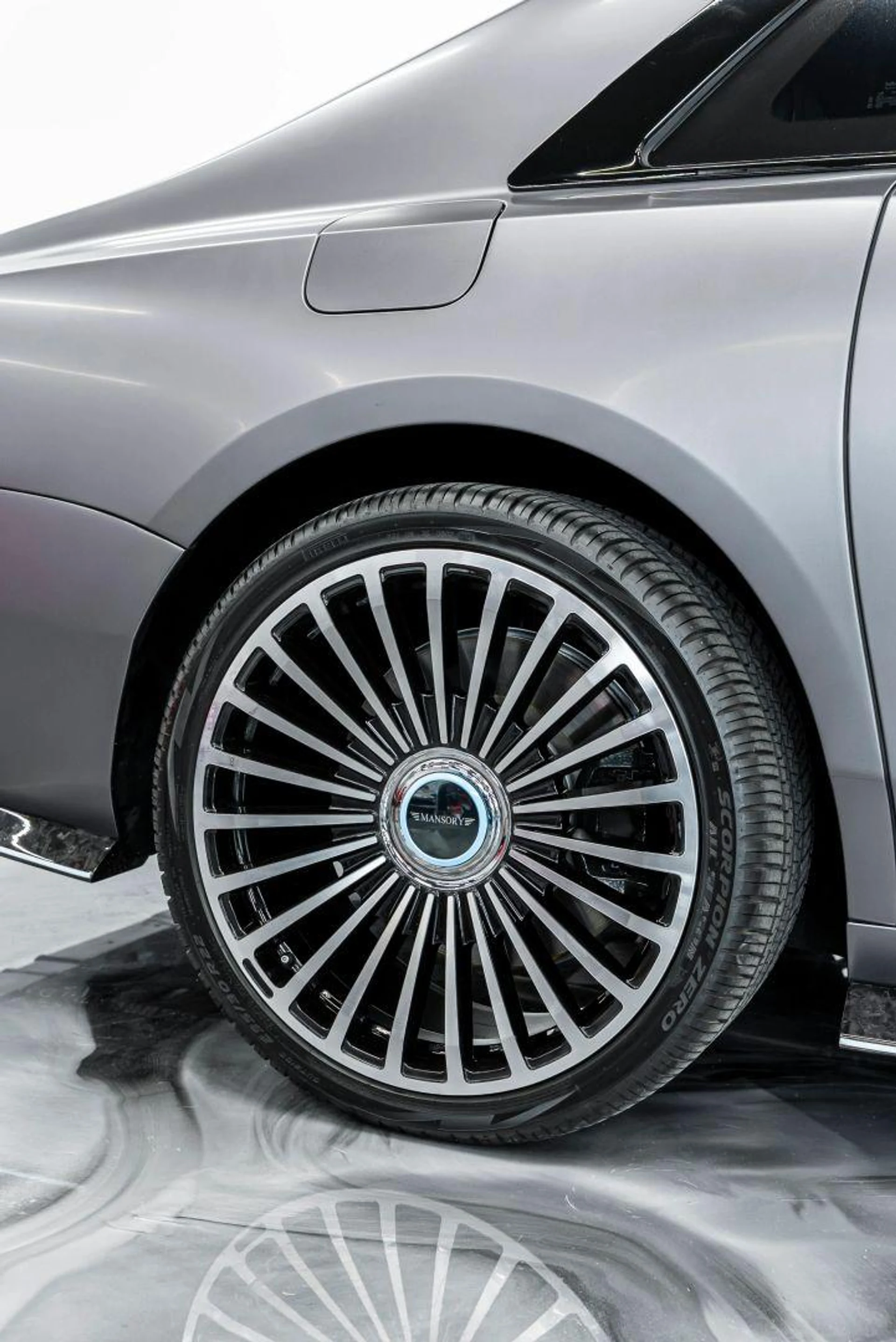 mph023_2595717210_Used_2022_Rolls_Royce_Ghost_Sedan_4_D_1783500943_cc2c360502