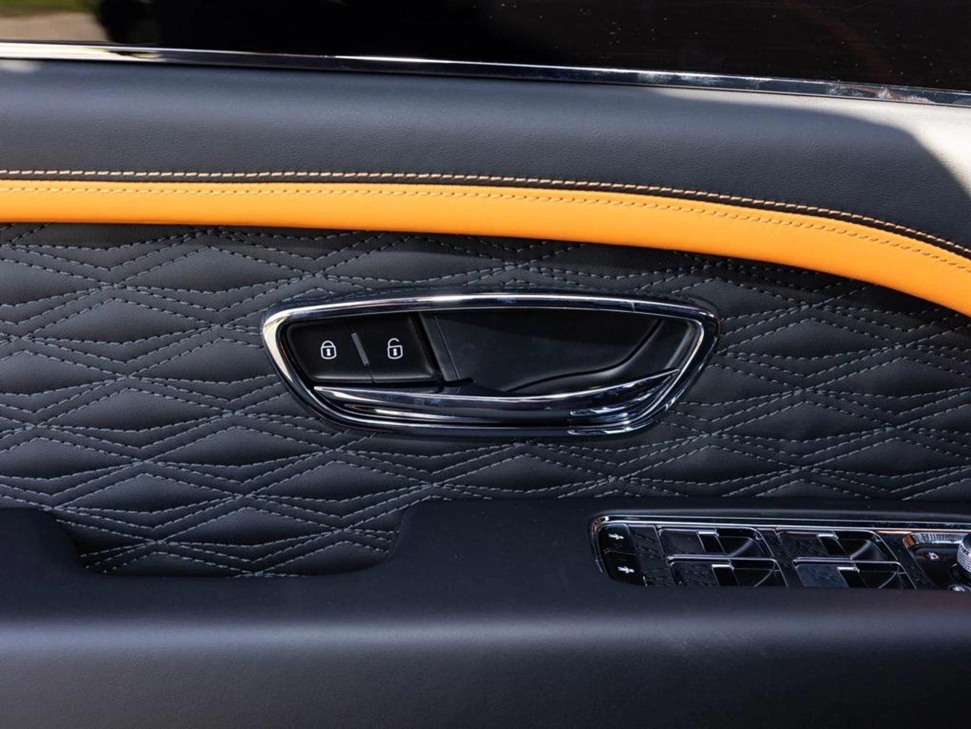 mph023_2596386475_480276648_69384757b4572ce7810abc04_3849277afc