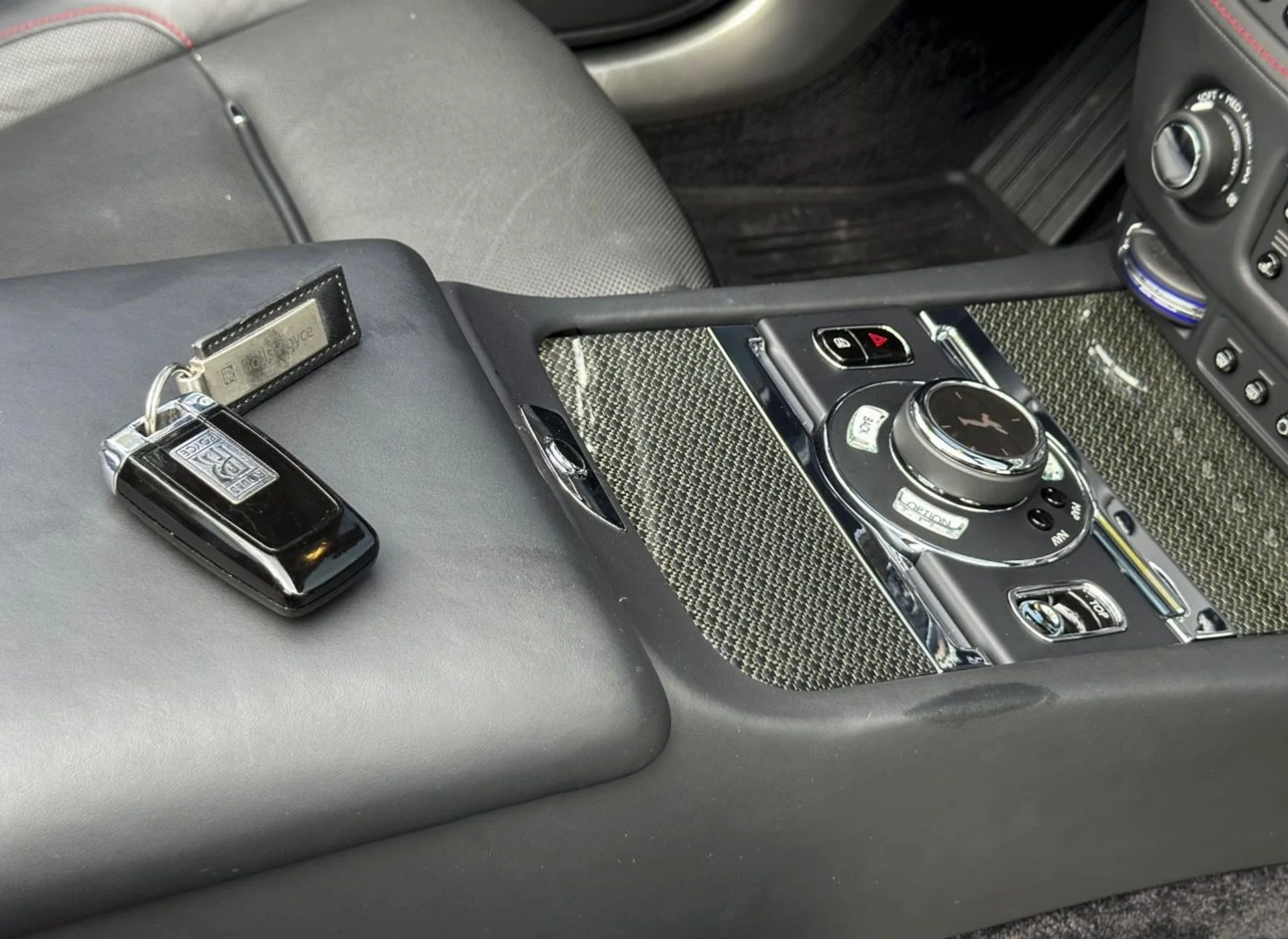 mph023_2609343723_Used_2020_Rolls_Royce_Dawn_Black_Badge_1765830397_afad32d030