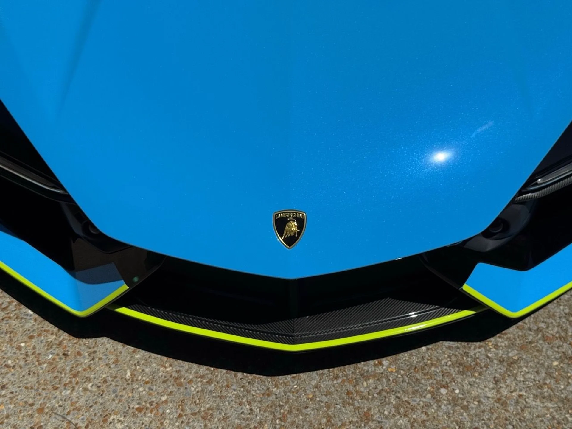 mph023_2611612496_Used_2024_Lamborghini_Revuelto_1778796224_b432fdd40d