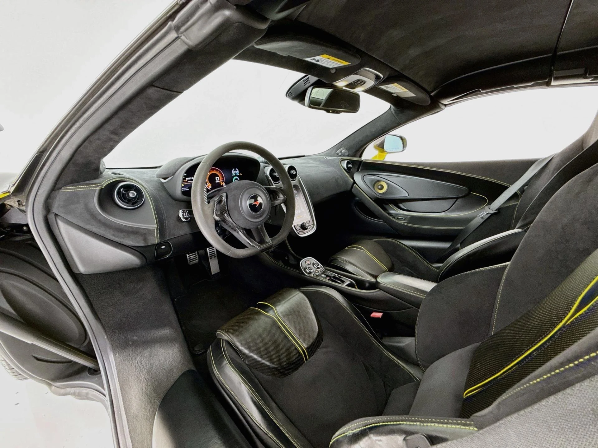 mph023_2620208151_Used_2018_Mc_Laren_570_S_Spider_1793227951_9552c552d1