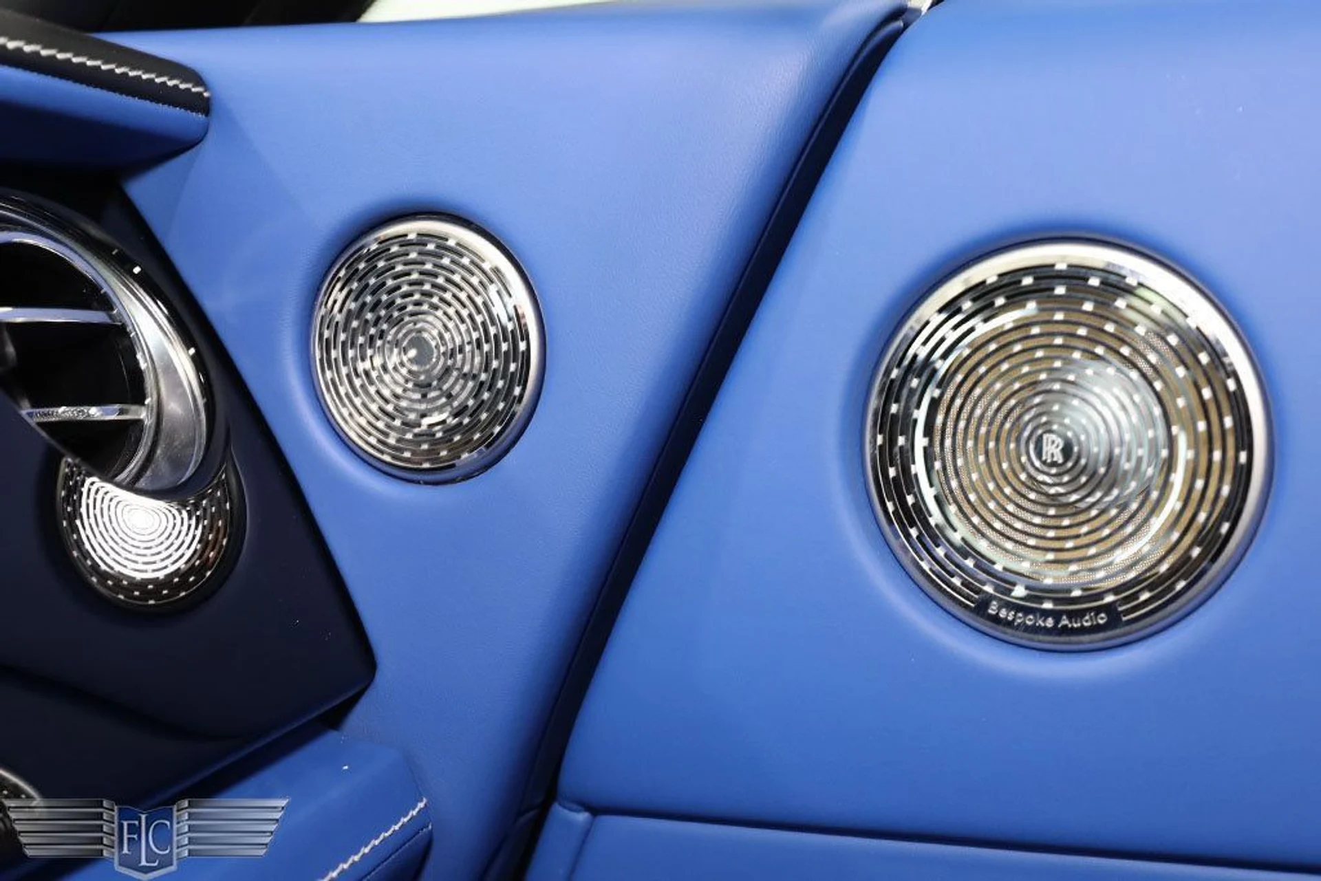 mph023_2630703965_used_2020_rolls_royce_dawn_convertible_9689_22662057_24_1024_bdd6bc9d90