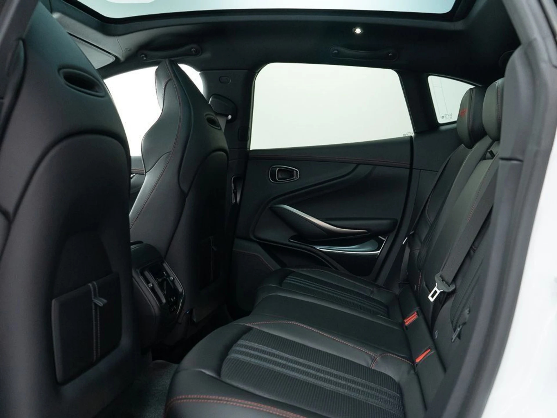 mph023_263347206_a90bac5f373baaa0ca2aa6ca254e0da0_169326b8de