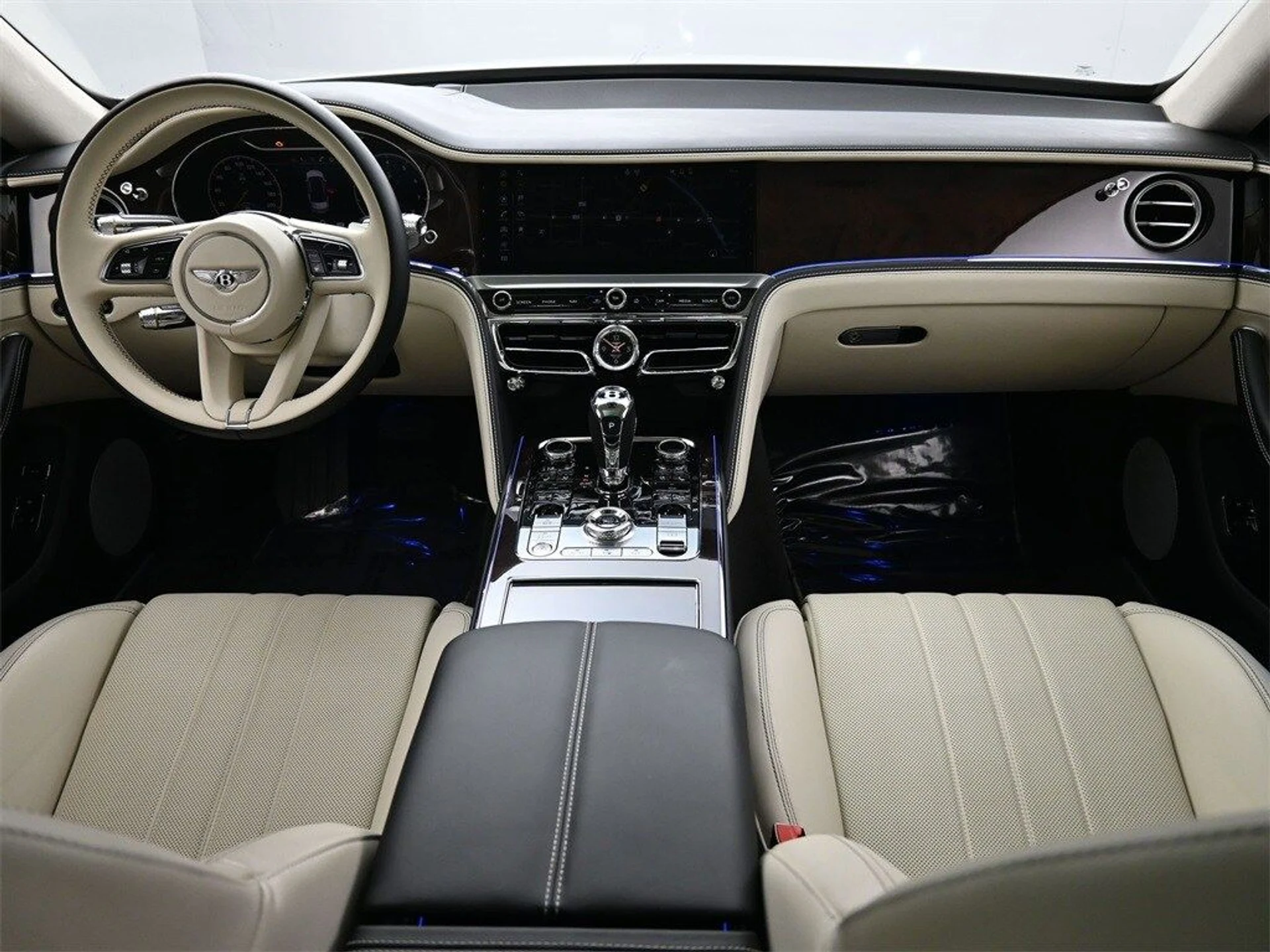 mph023_2635341626_e0b26a00a5fb302586fd2221389f5a3bx_6939a336a0