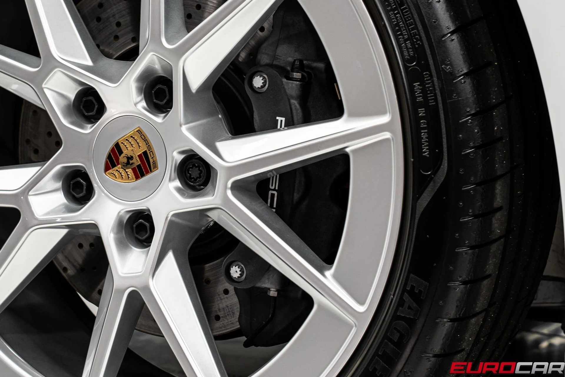 mph023_2635886983_image_24_d2fded34e2