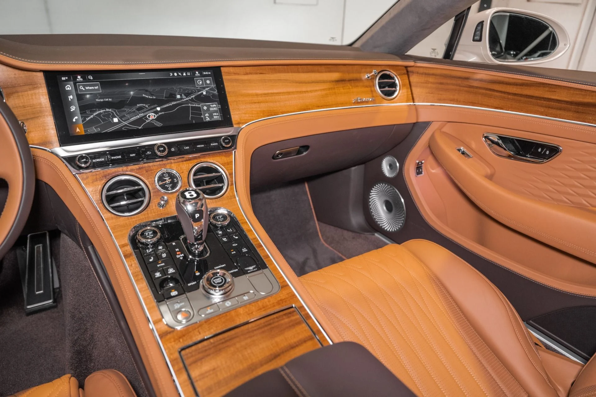 mph023_2640726213_Used_2026_Bentley_CONTINENTAL_GT_AZURE_V8_1761679827_e8dbd39472