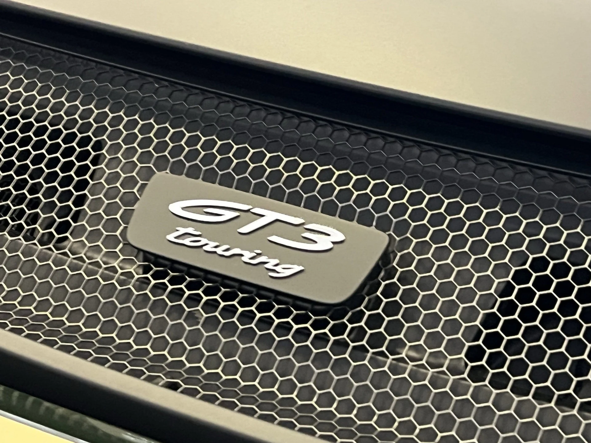 mph023_2641977414_96981edbdeec6e098c51e9b21bc87eacx_b234ab5c23