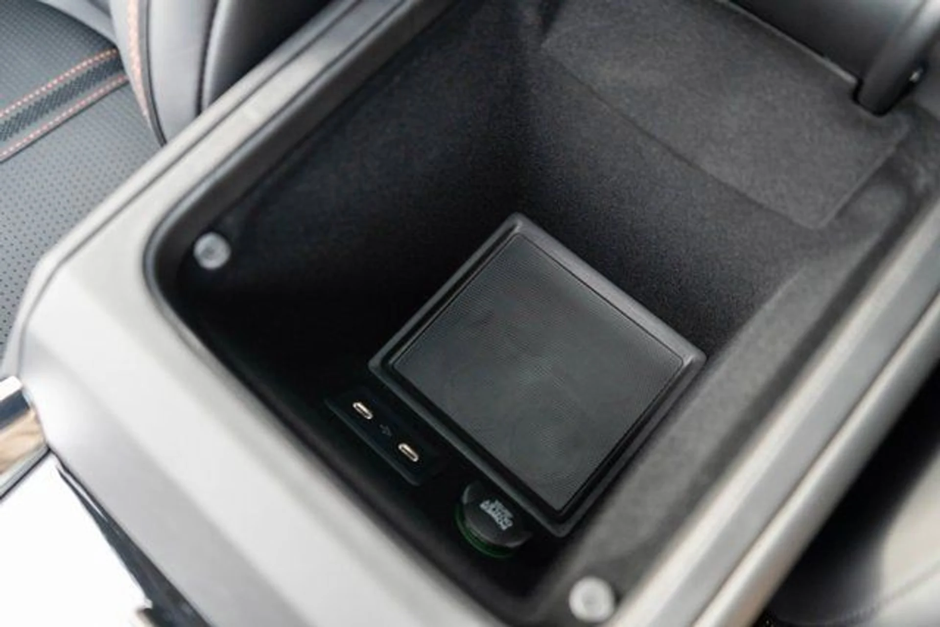 mph023_2643436983_24_030c807b16