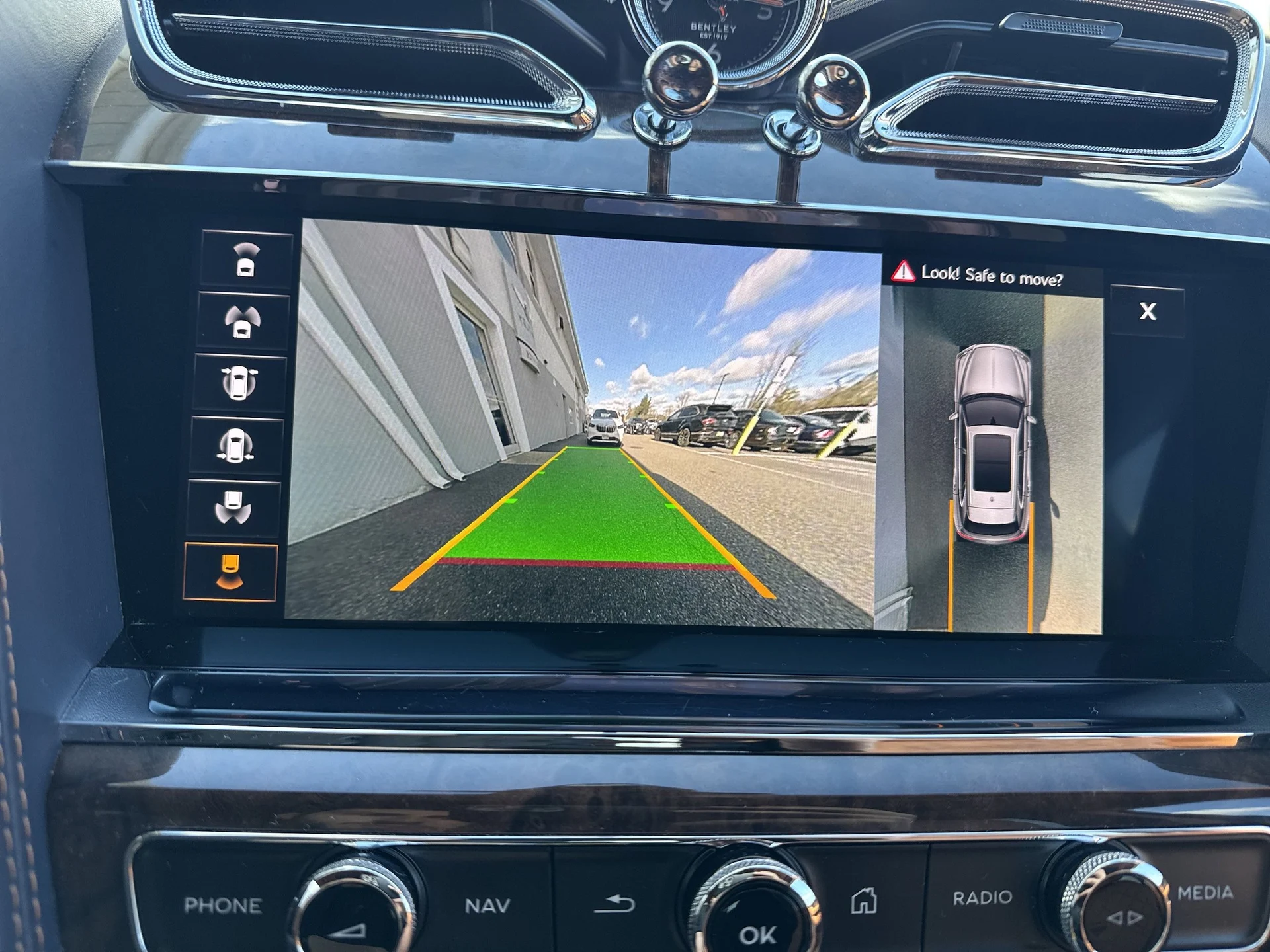 mph023_2646564623_27f309706c659c31c17bdc7f252bf16ex_df27080e28