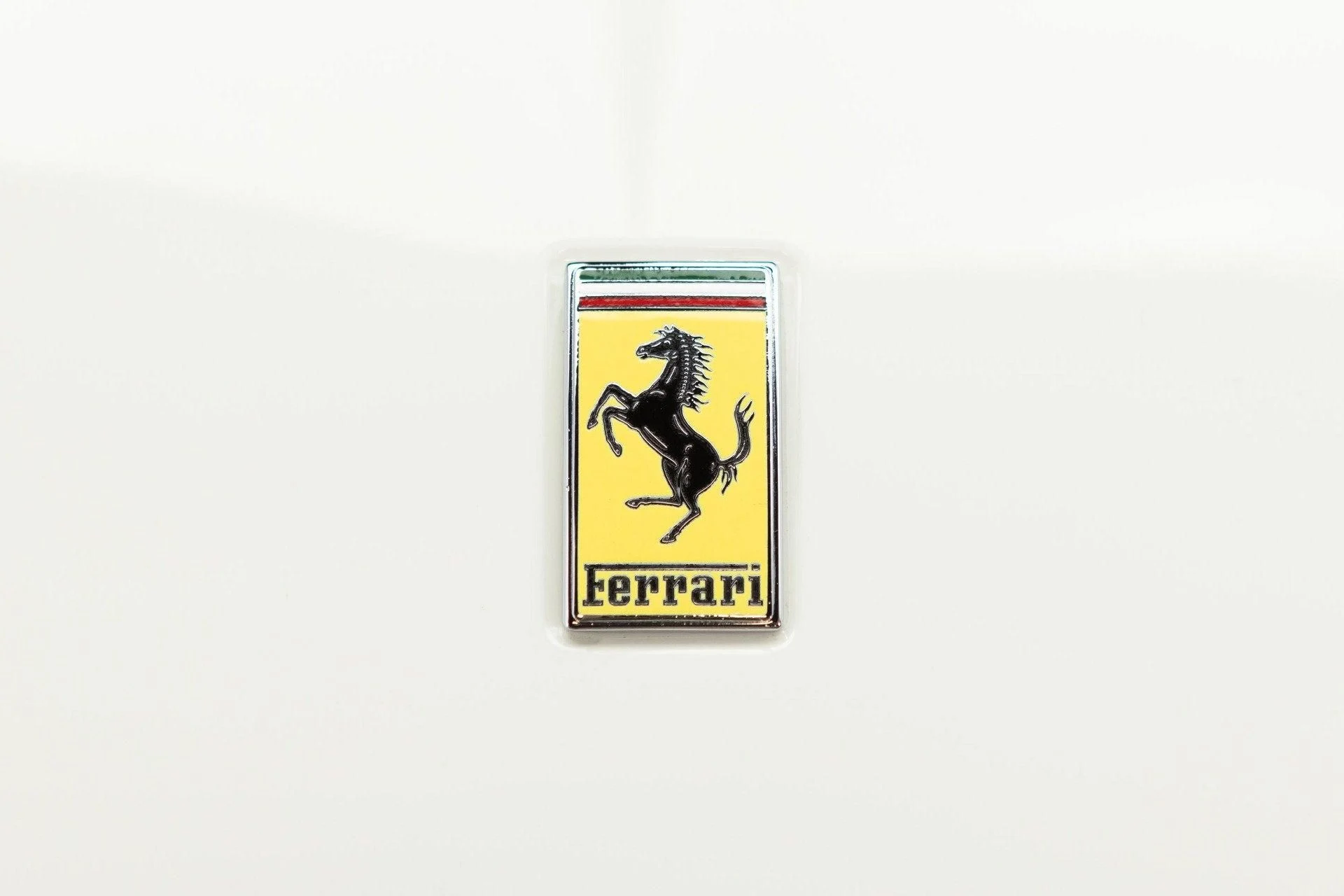 mph023_2651515272_Used_2016_Ferrari_California_T_1777368210_fba24f29d1