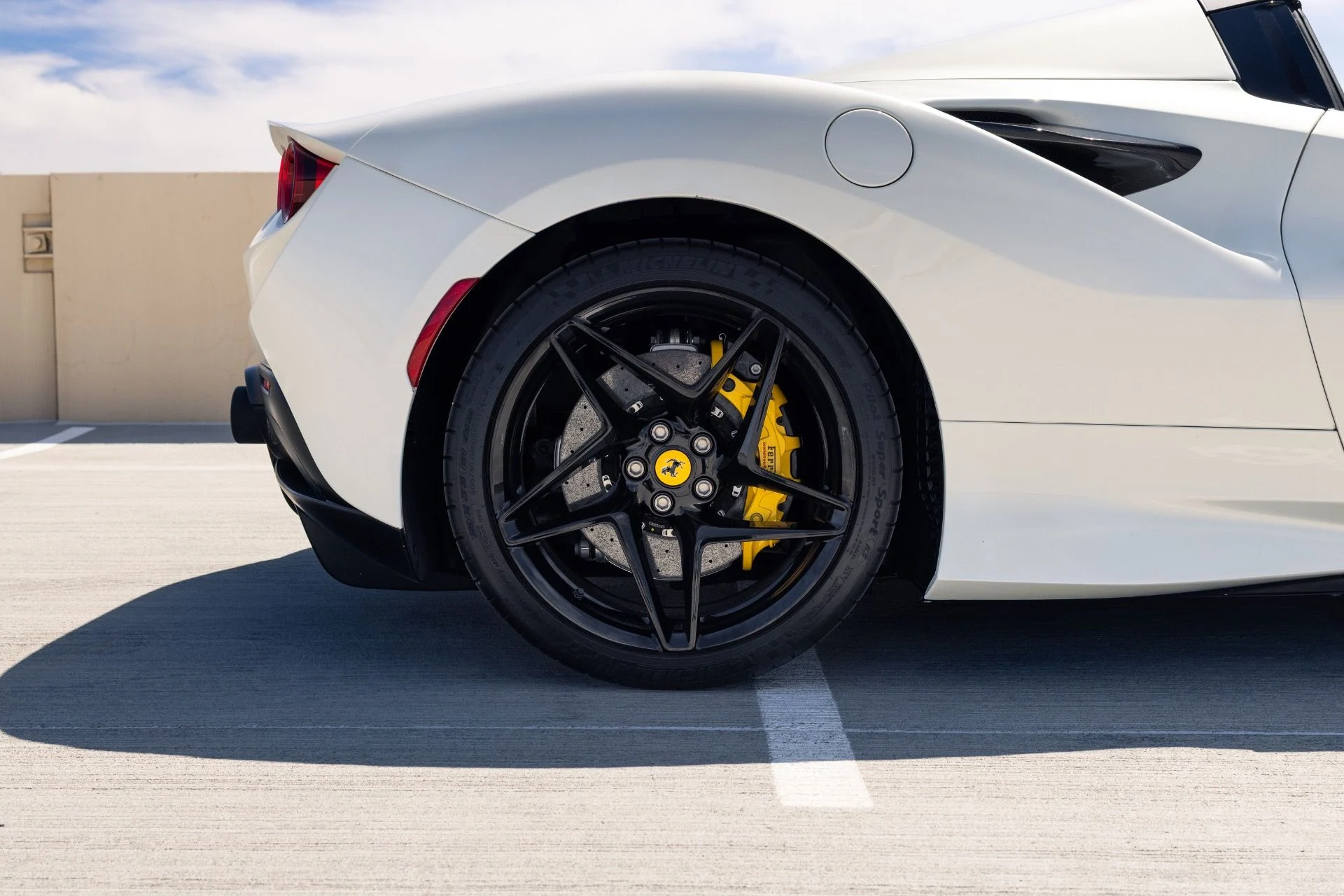 mph023_2656123926_Used_2023_Ferrari_F8_Spider_1776809234_4c47ec2b07