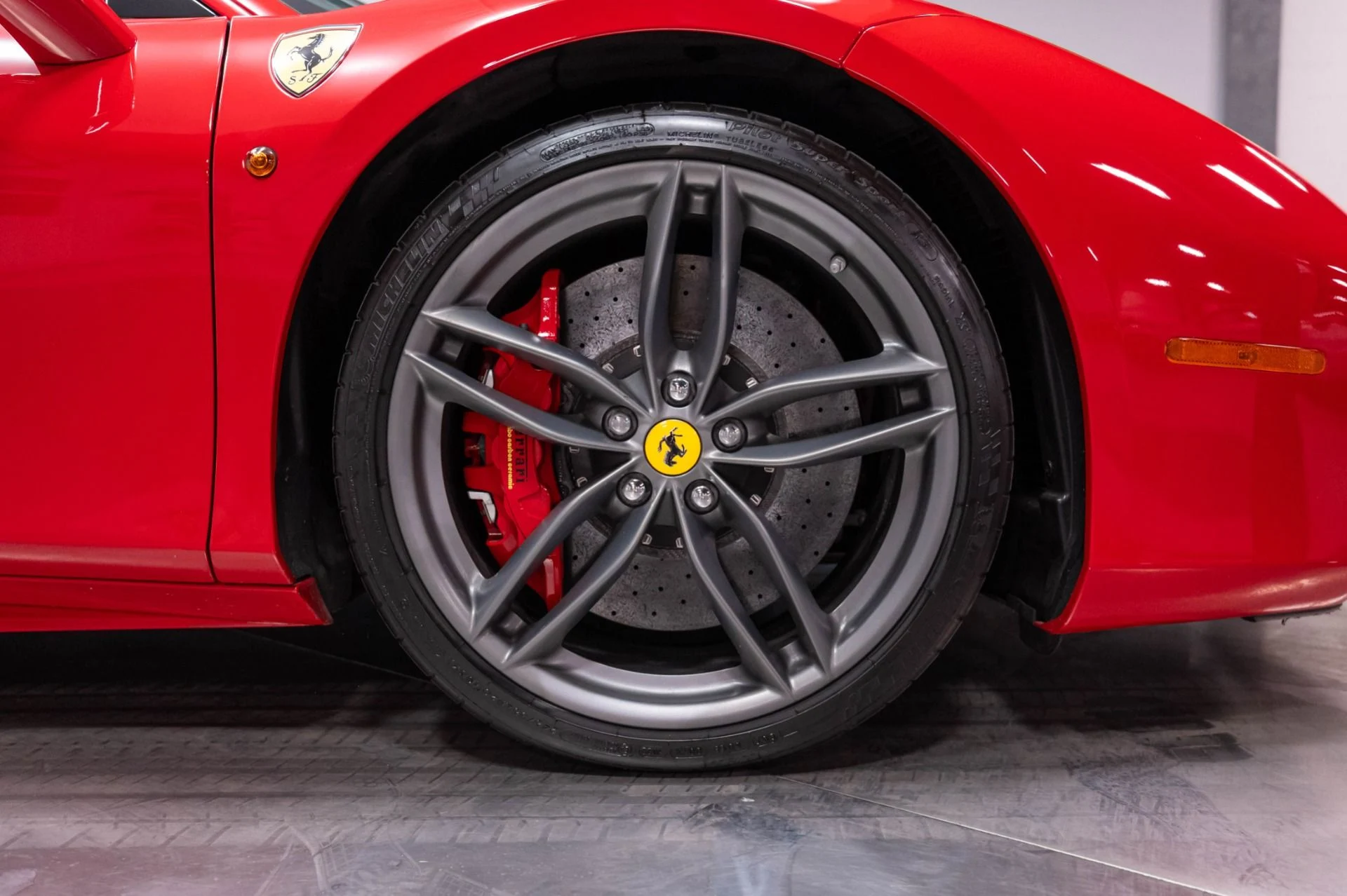 mph023_265731344_Used_2018_Ferrari_488_GTB_1786120239_38cc31e876