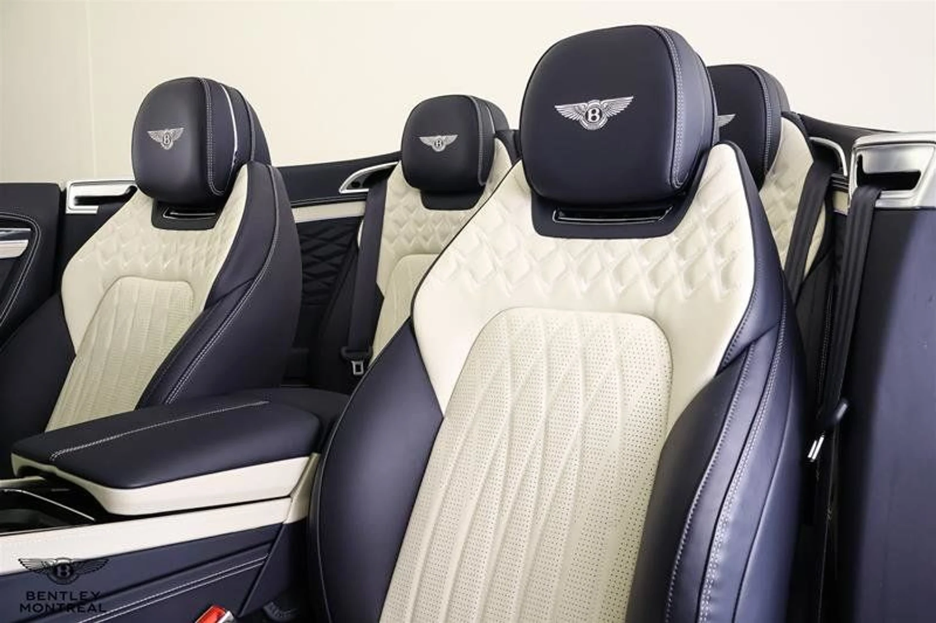 mph023_2660317203_37268977_02586_aoi0prqq_160de79abc