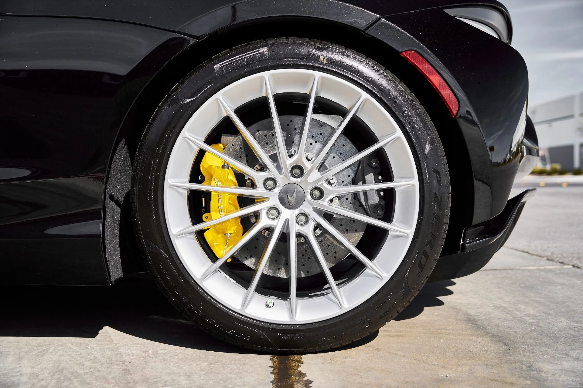 mph023_2665181618_Used_2025_Mc_Laren_Artura_Performance_1772246888_b206262169
