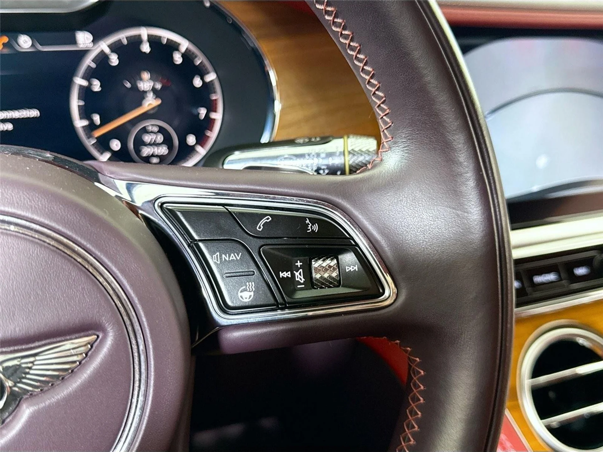 mph023_2665391026_53105b6cb3f3d51103be47ef585d3626_6de85496cf