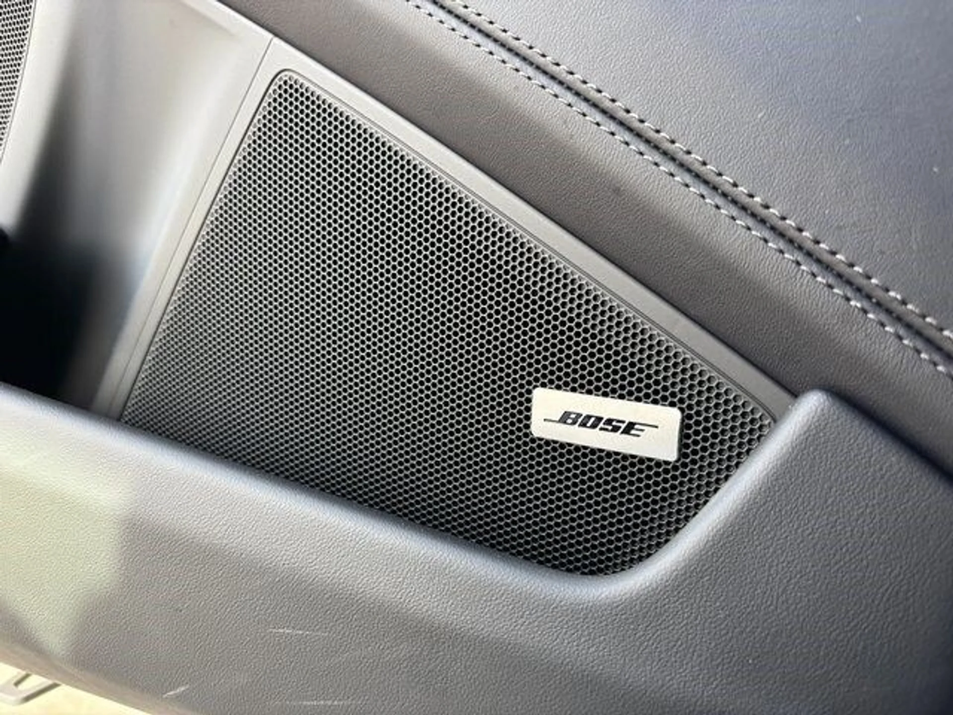 mph023_2666155100_cc0beb98a0267d5e92d0650c29a04447x_bd89e5a06a