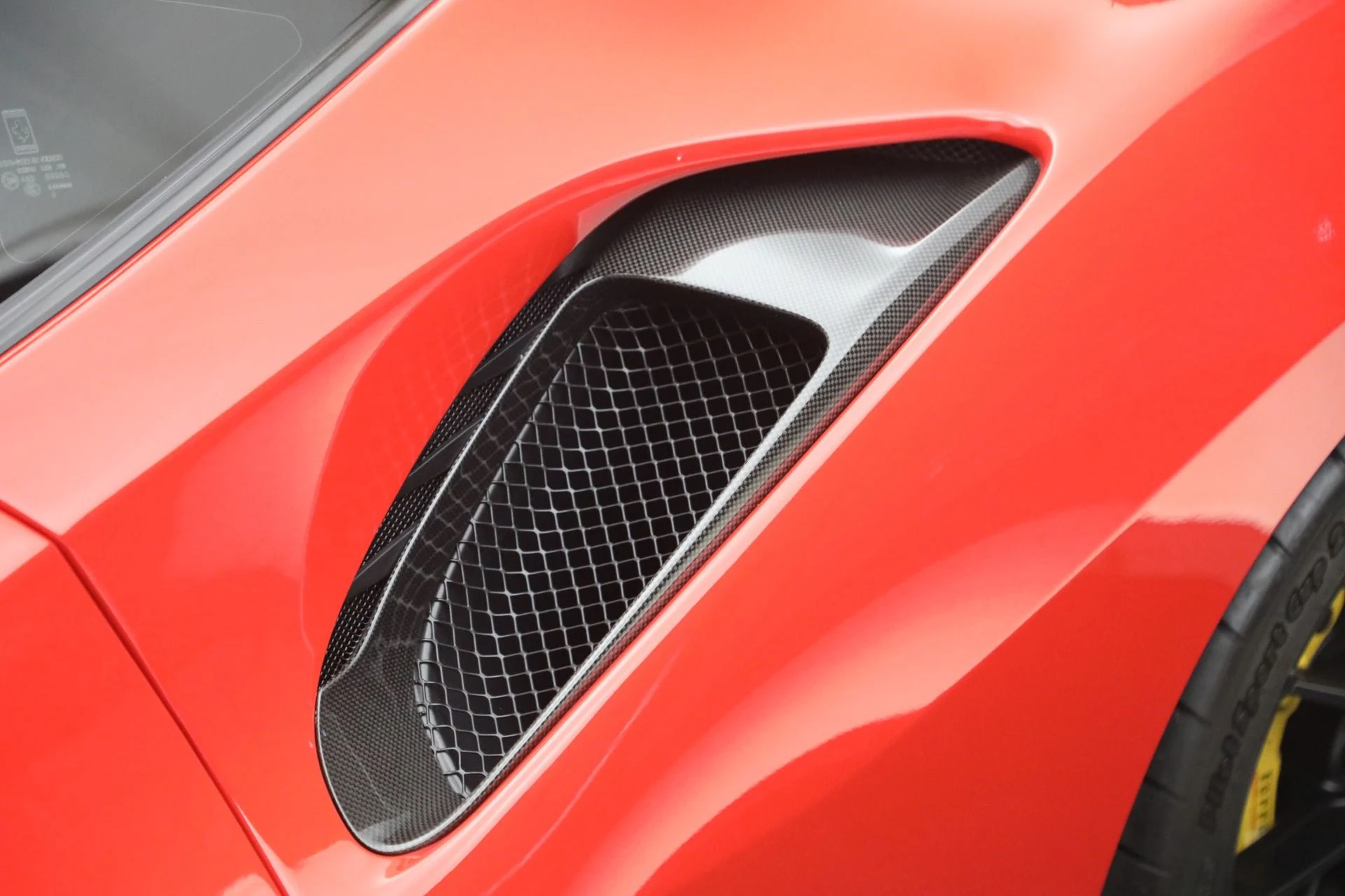 mph023_2667024201_Used_2019_Ferrari_488_Pista_1777044091_23f9b60e1e