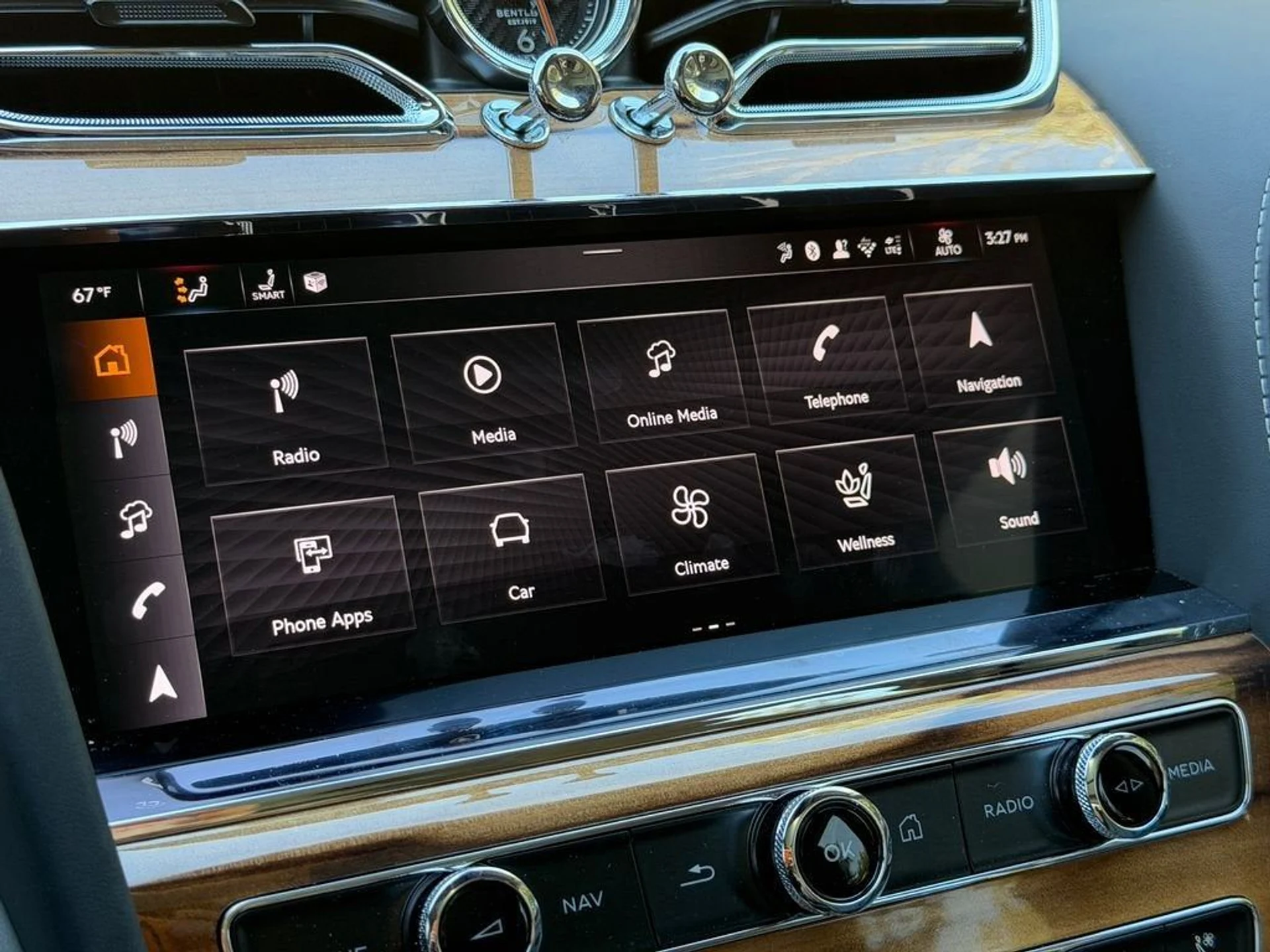 mph023_2673436718_d814e3d3438a40efb63dfedf7cabe4c2_aaba54717b