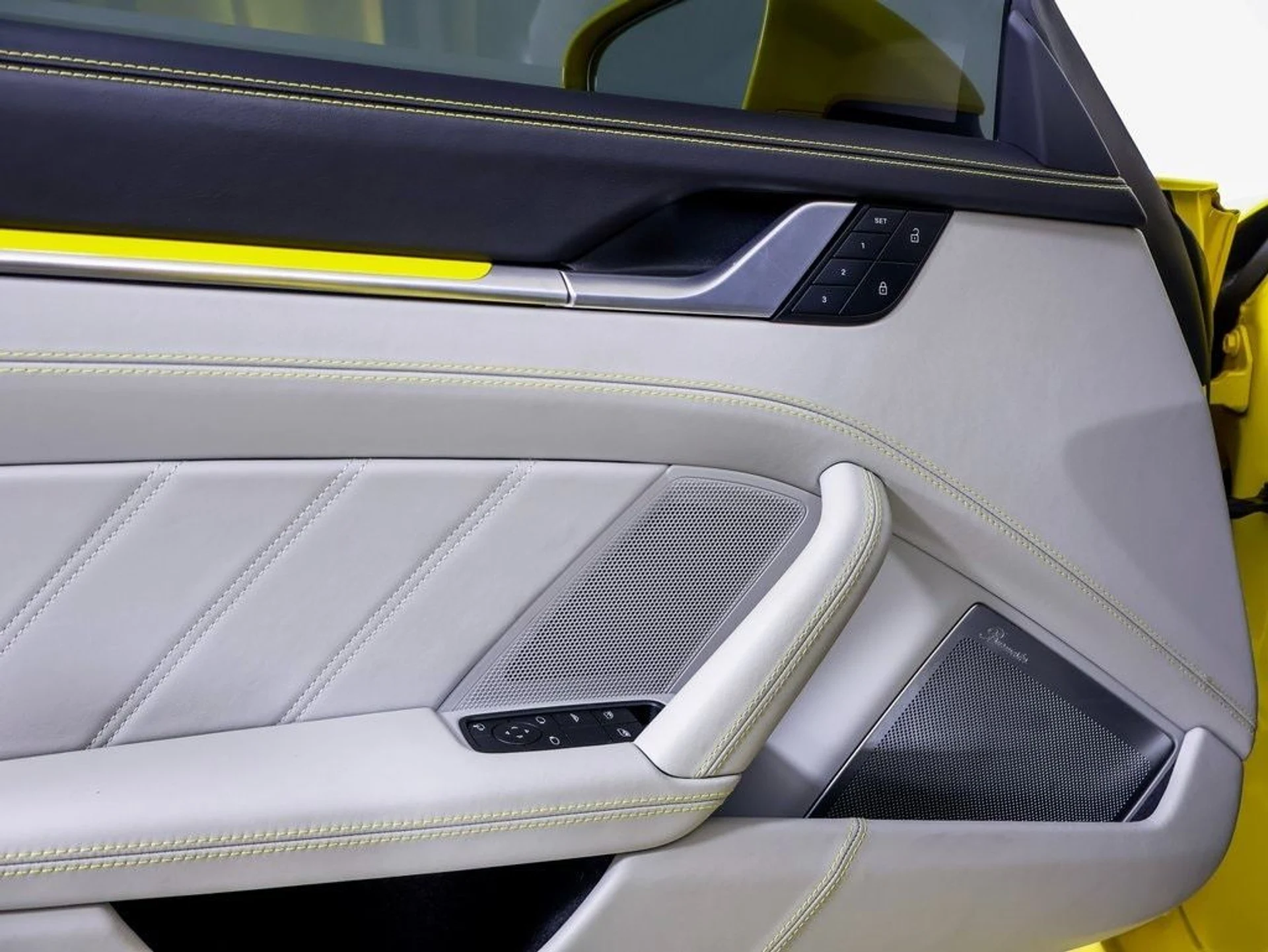 mph023_2678282745_227fe22761d773de30336e3da2ebaecbx_2103e98298