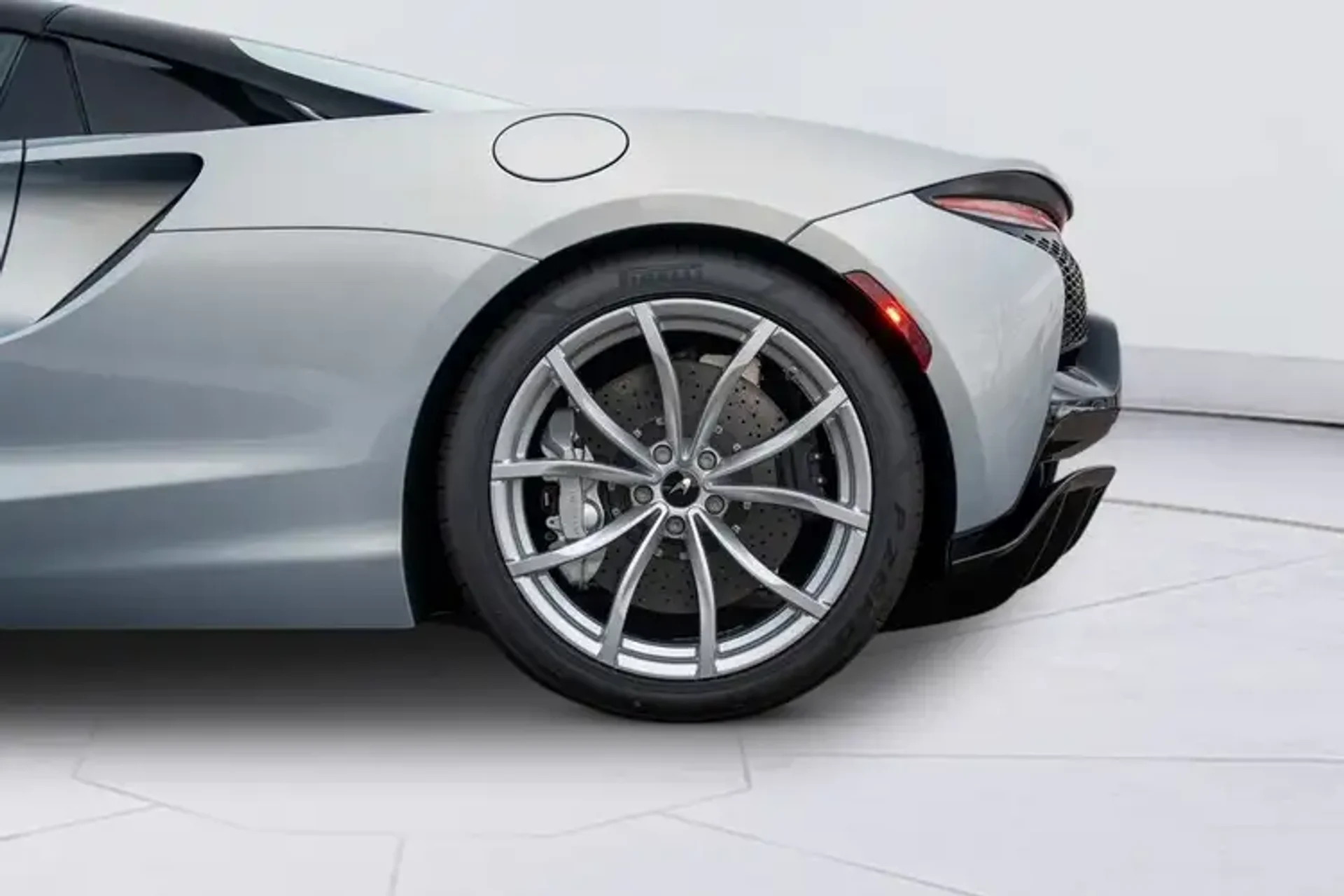 mph023_268540320_i1_Oyj2_B7_F_Txlh67_X_med_8ee3fff39b