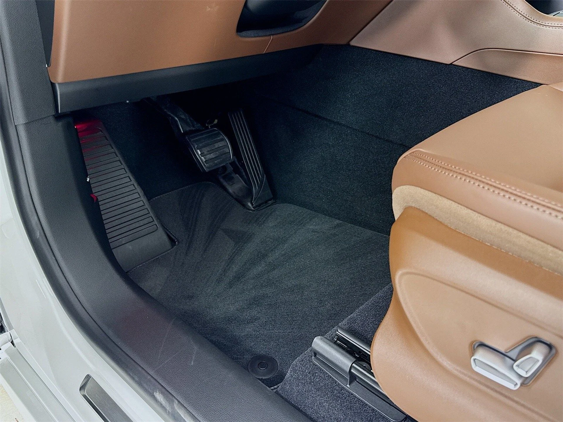 mph023_269449267_e642151b3da947664bb07815061545ddx_c8aee92e91